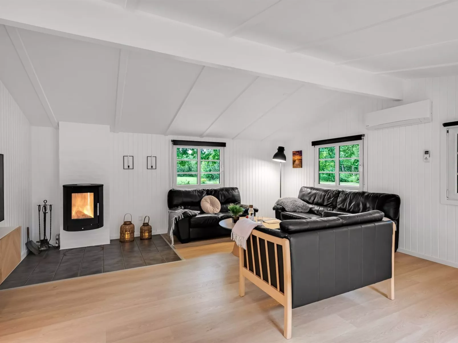 "Mena" - 10km from the sea-Drinnen