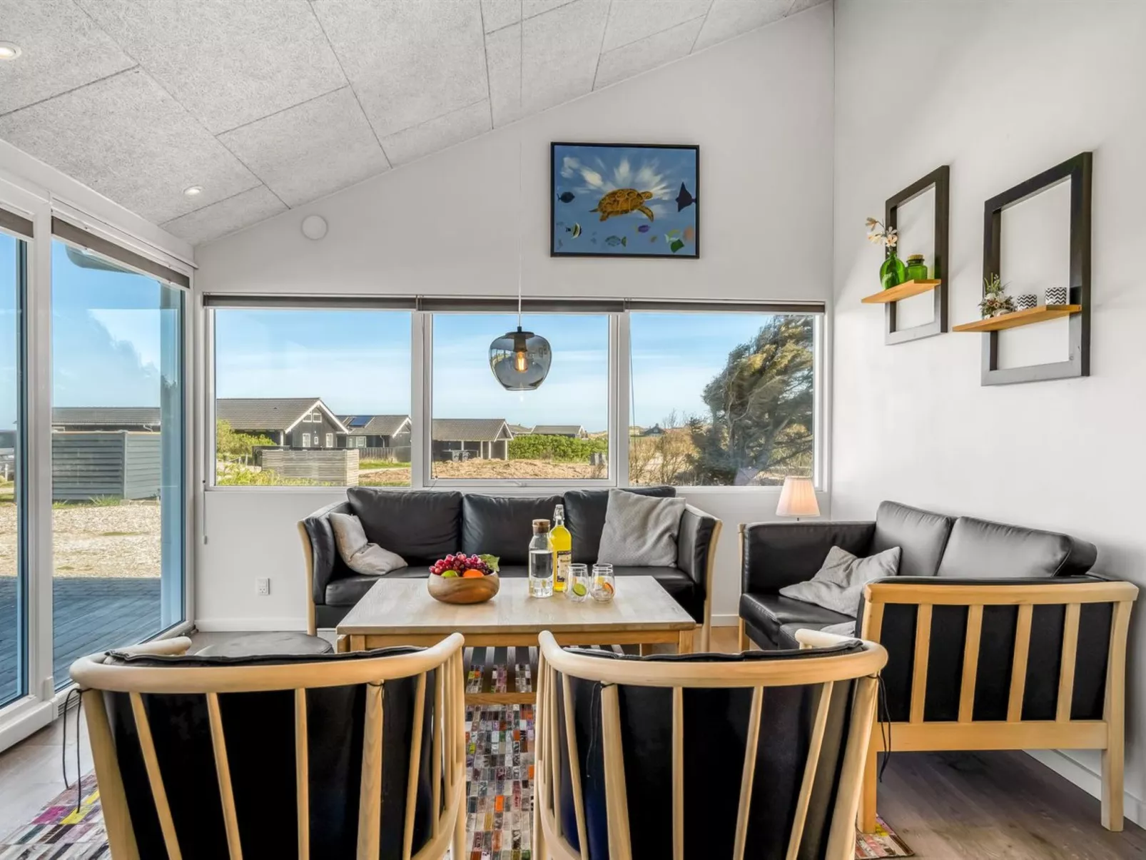 "Månviva" - 250m from the sea - Drinnen