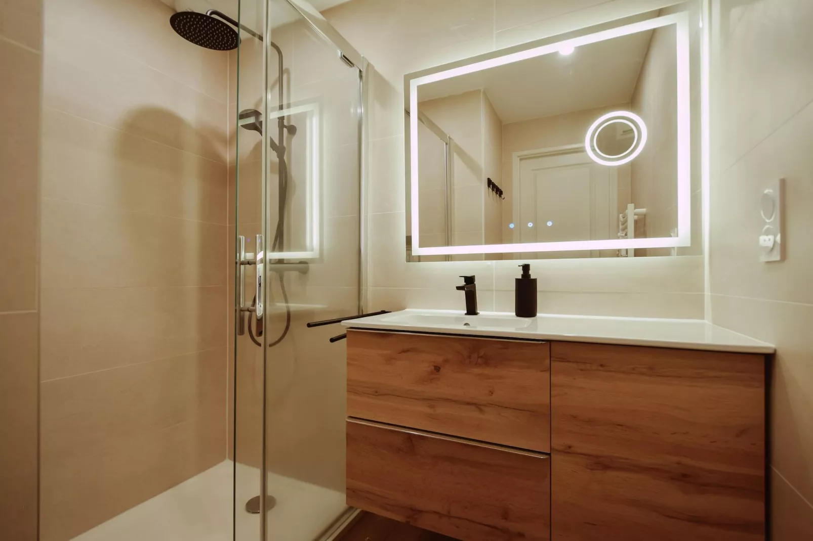 Pavillon le Papillon - Badezimmer