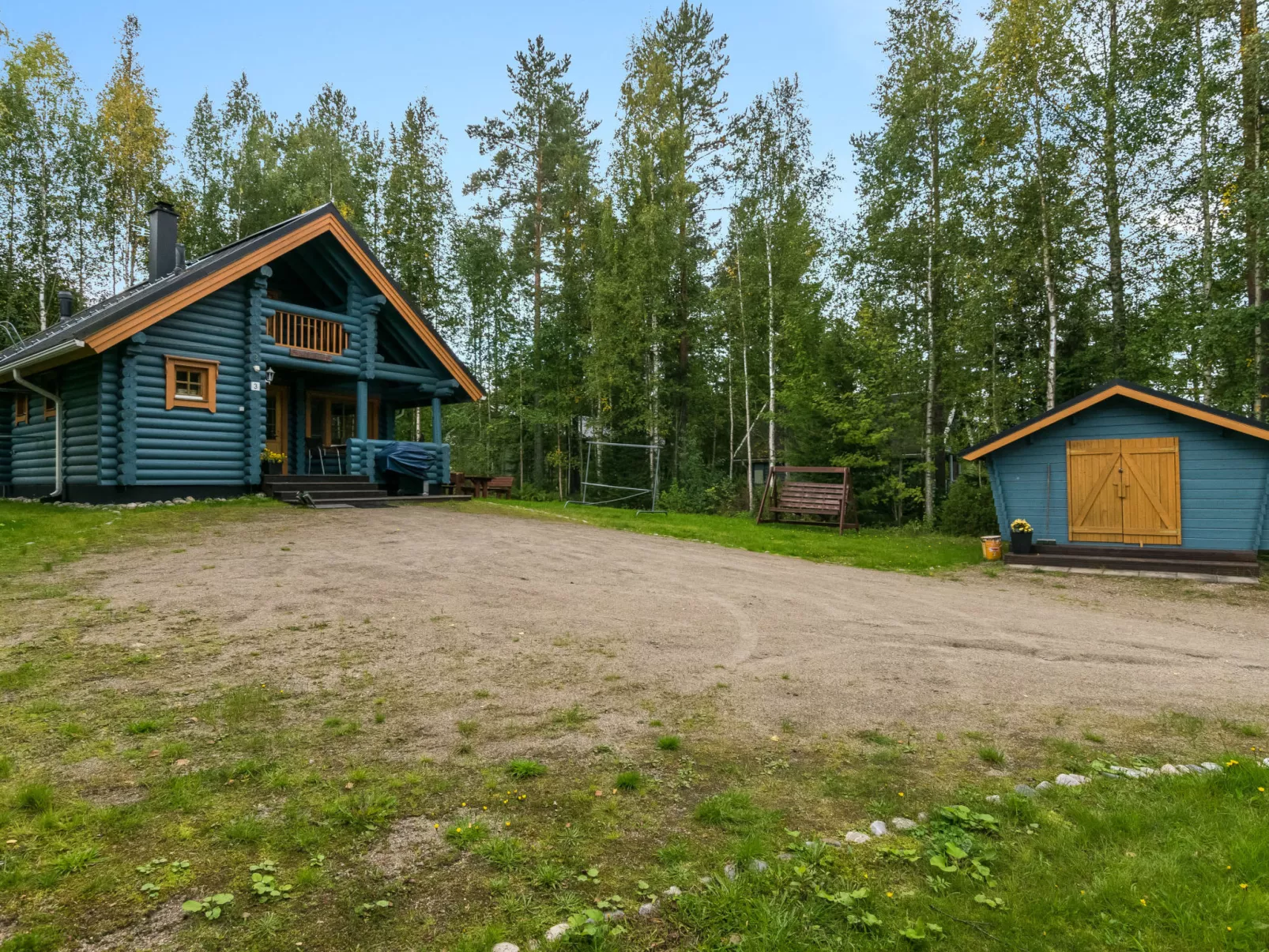 Linnanhelmi (ent. metsäpeura) - Inside