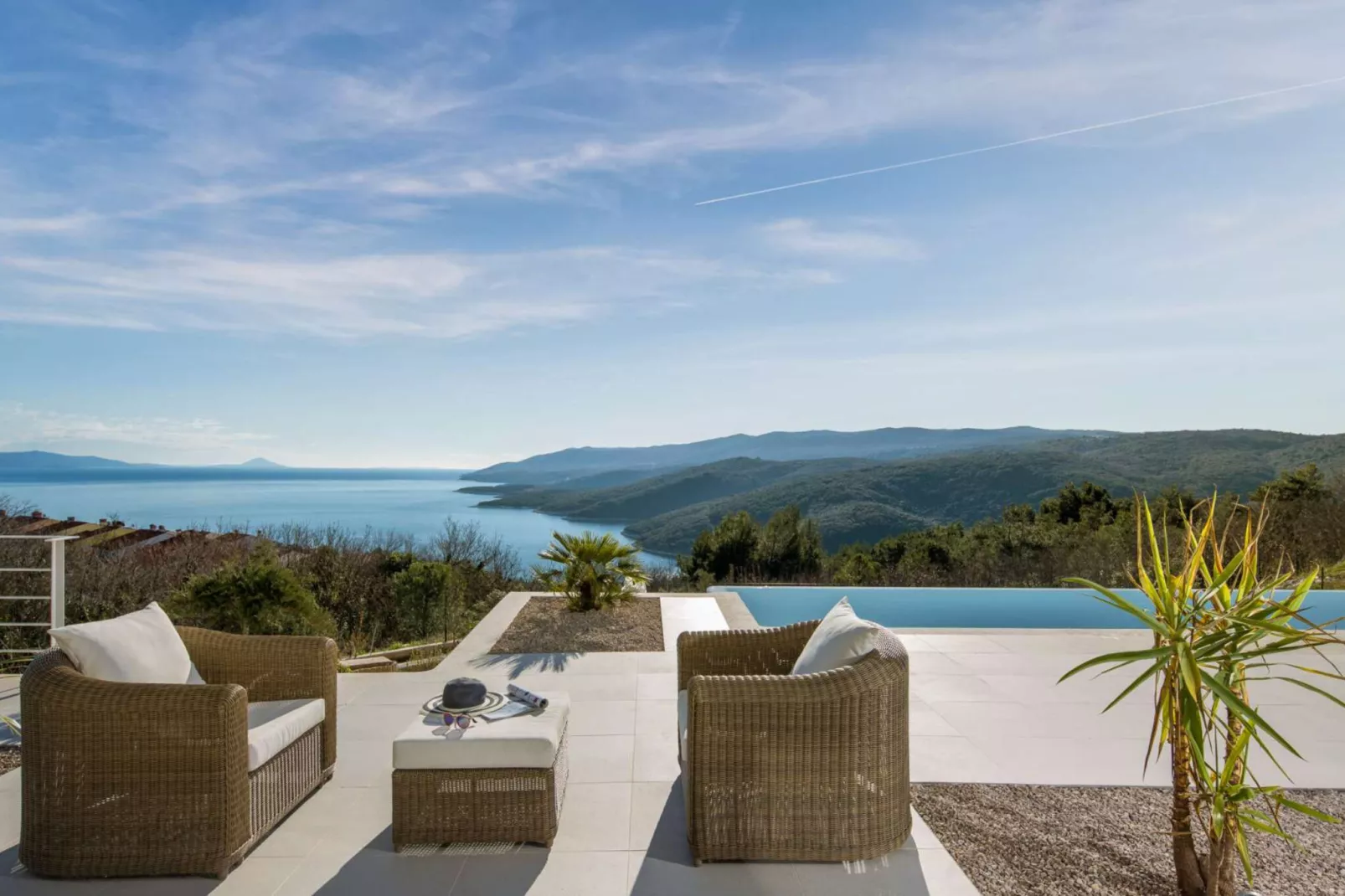 Villa Mayan-View summer