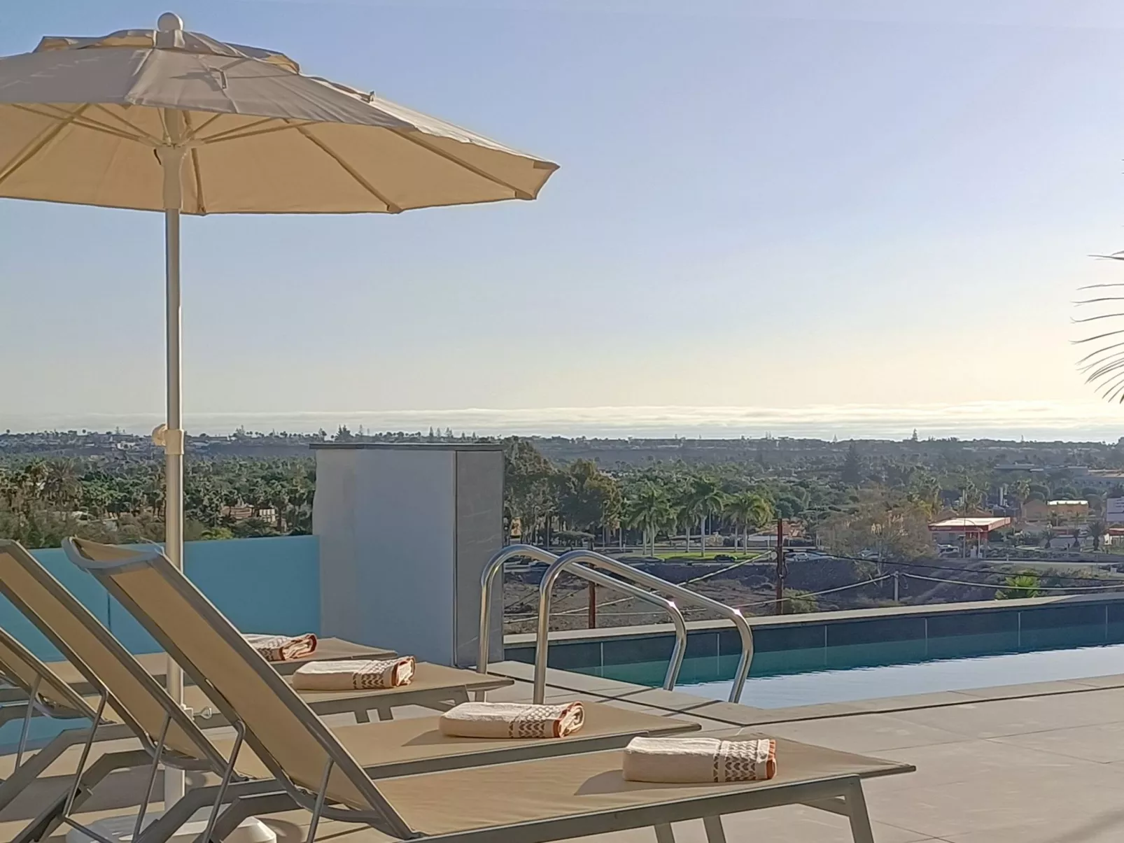 Atemberaubende Villa mit passender Aussicht - Image-tags.info