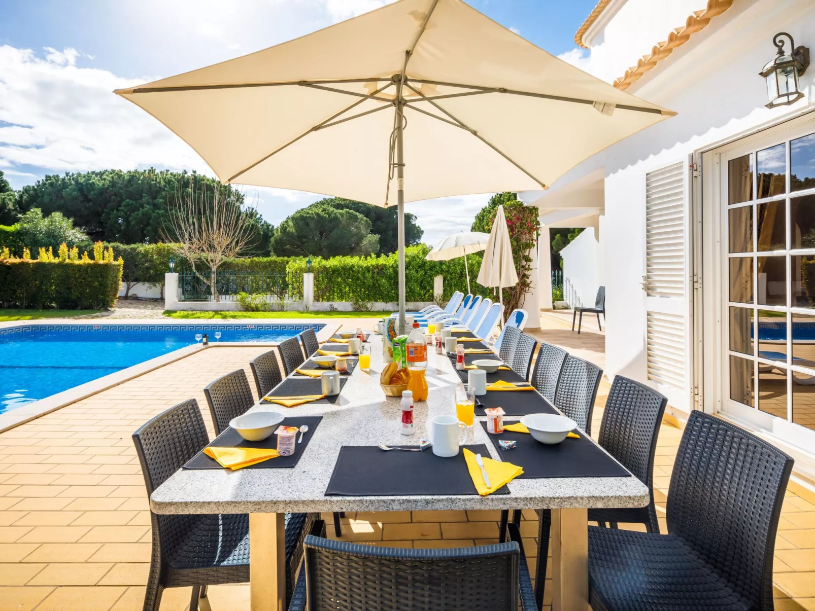 7 Schlafzimmer Villa, Familie, Kinder, Gruppen, Strand, Pool, Garten - Image-tags.info