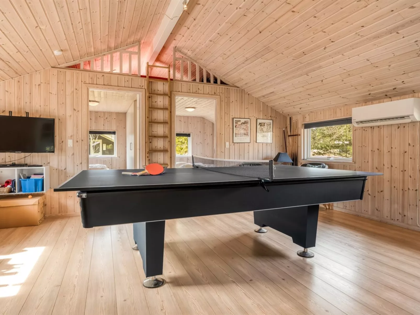 "Botwith" - 2.8km from the sea - Drinnen