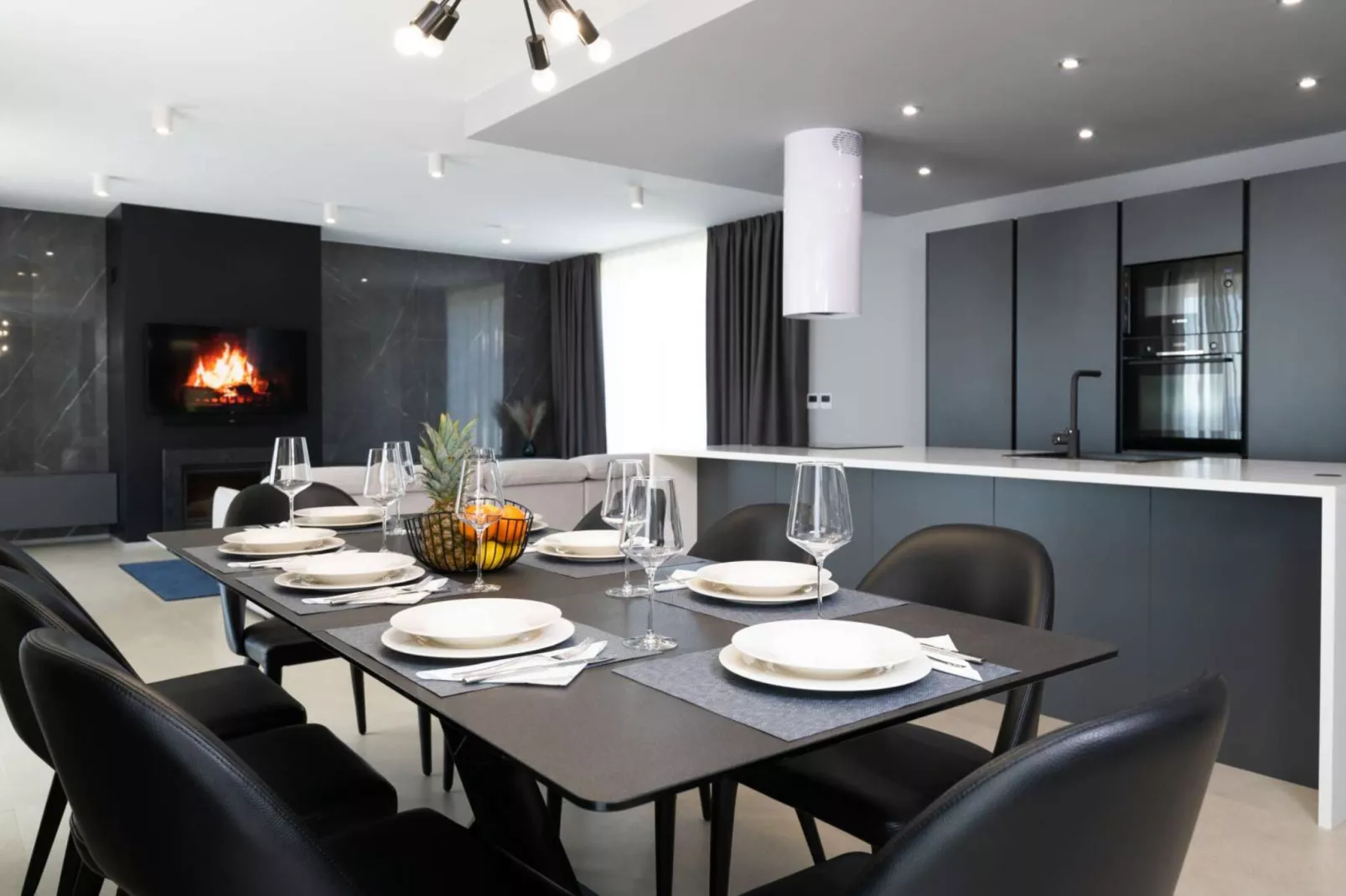 Villa Lea-Dining room
