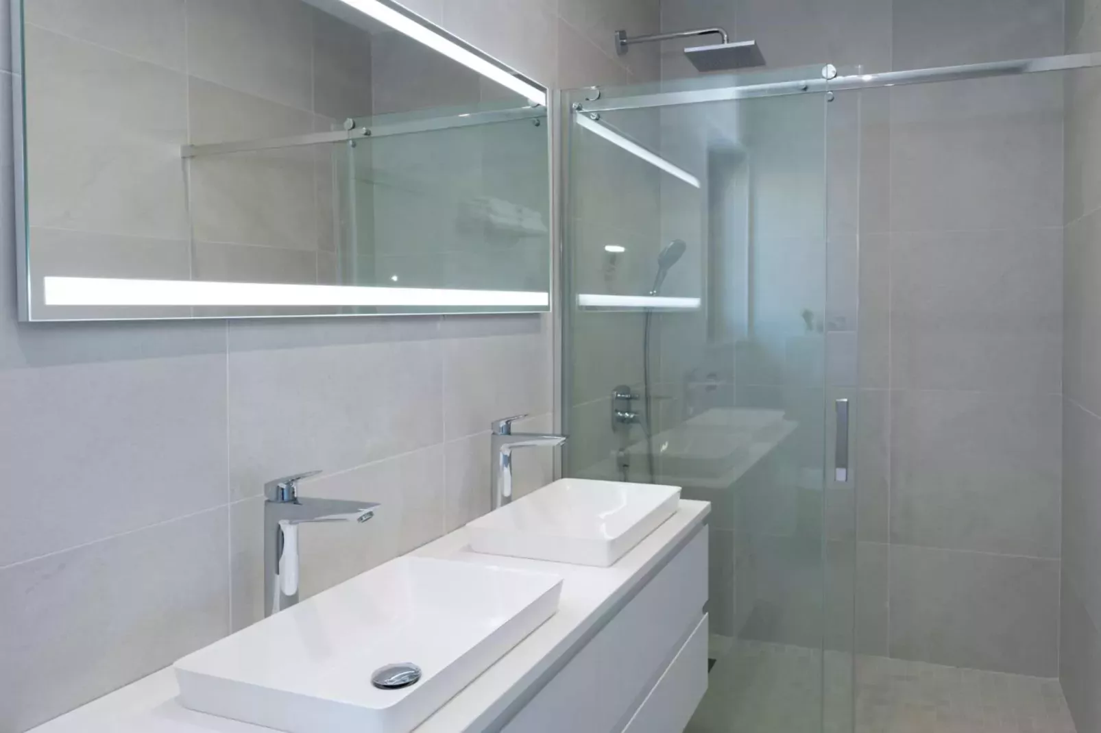 Villa Lea-Bathroom