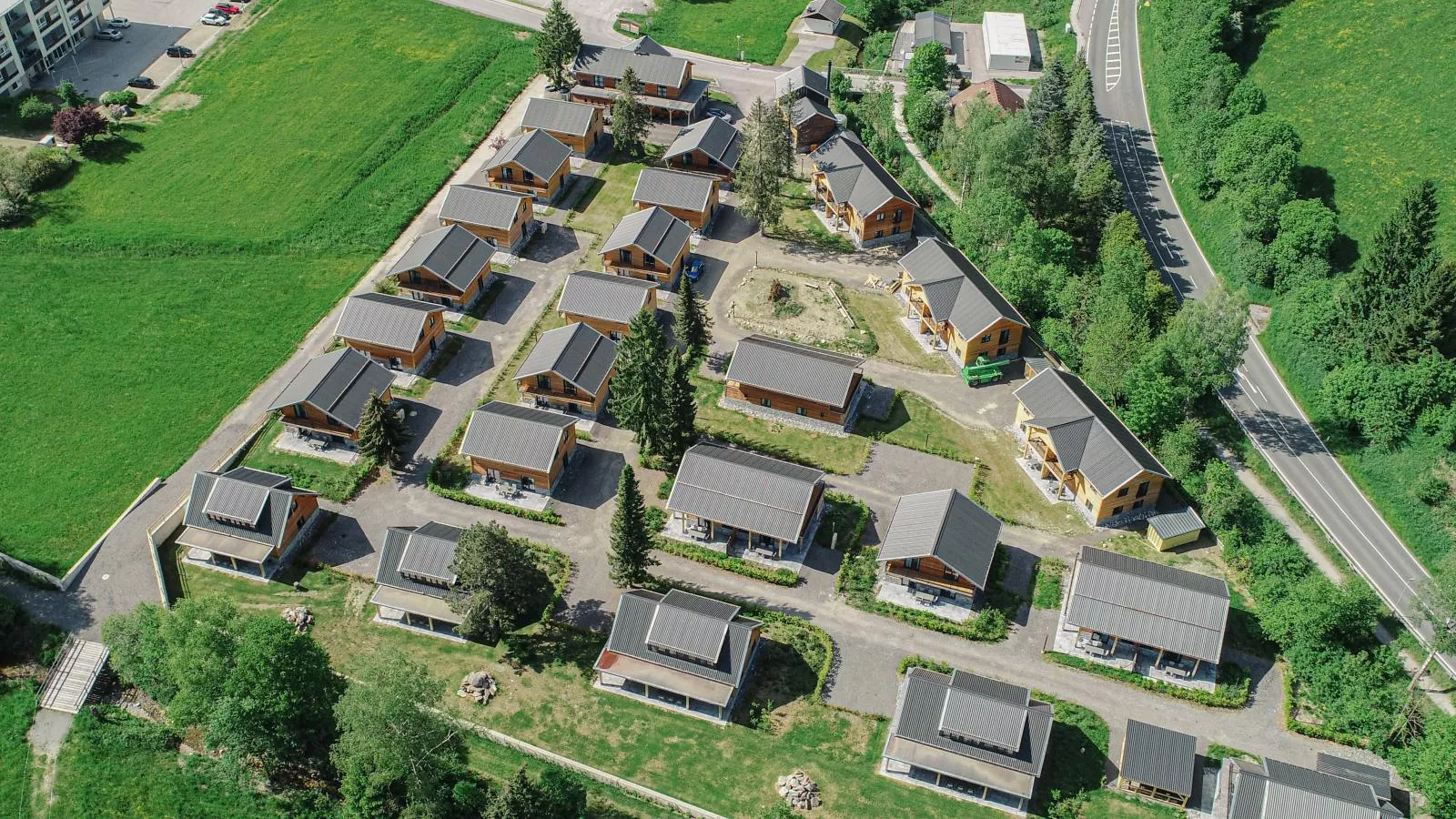 Alpenchalet Nockblick am Afritzer See - Exterior in summer