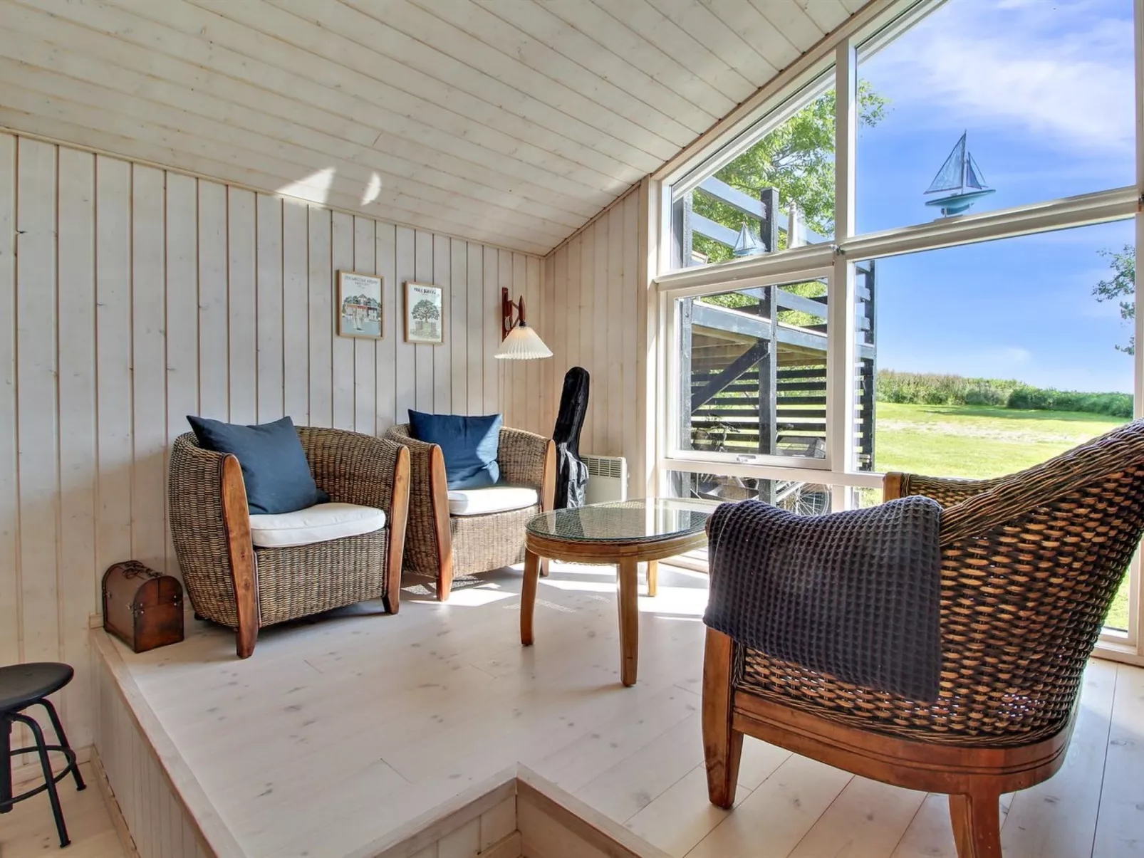 "Lilla" - 120m from the sea - Drinnen