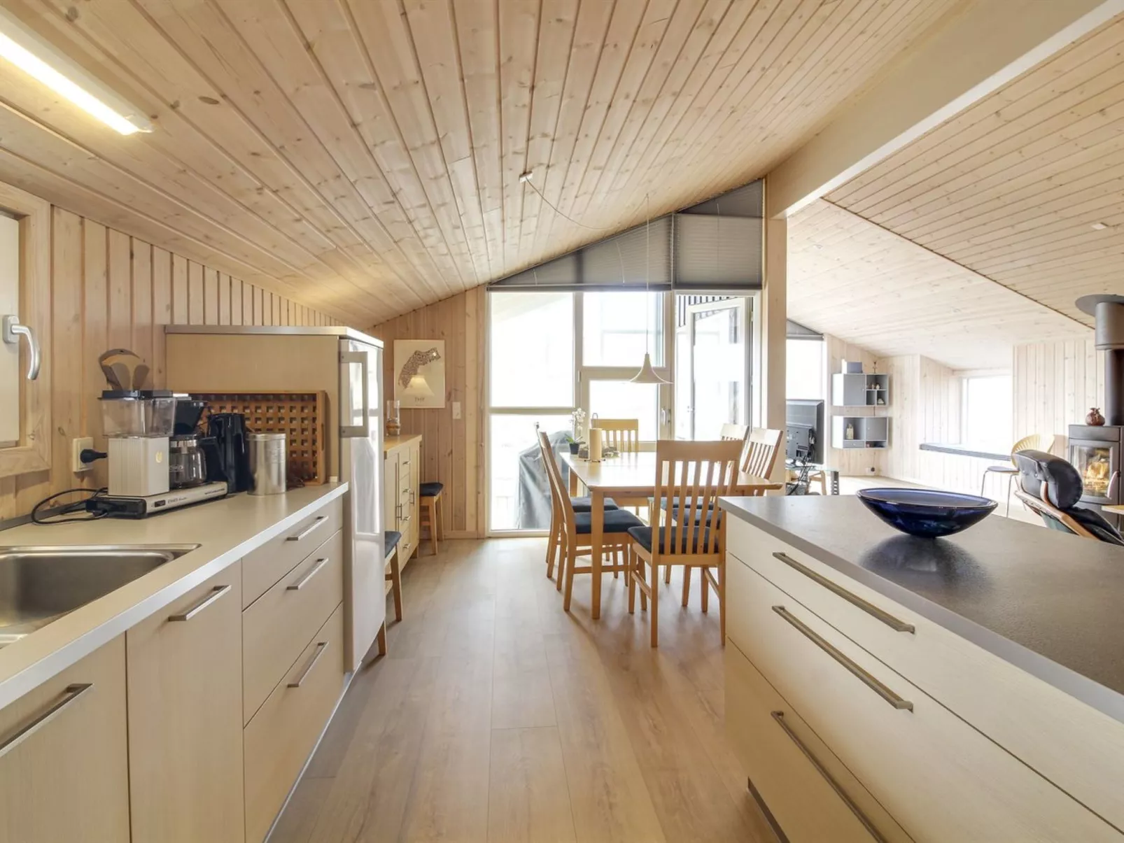 "Emelia" - 50m from the sea-Drinnen