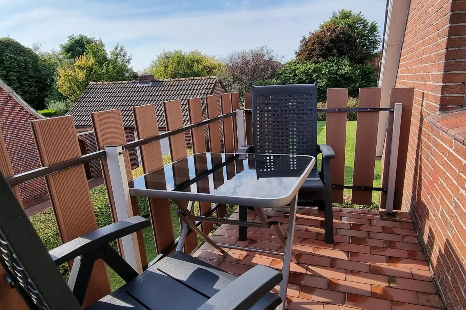 410843-Terrace balcony