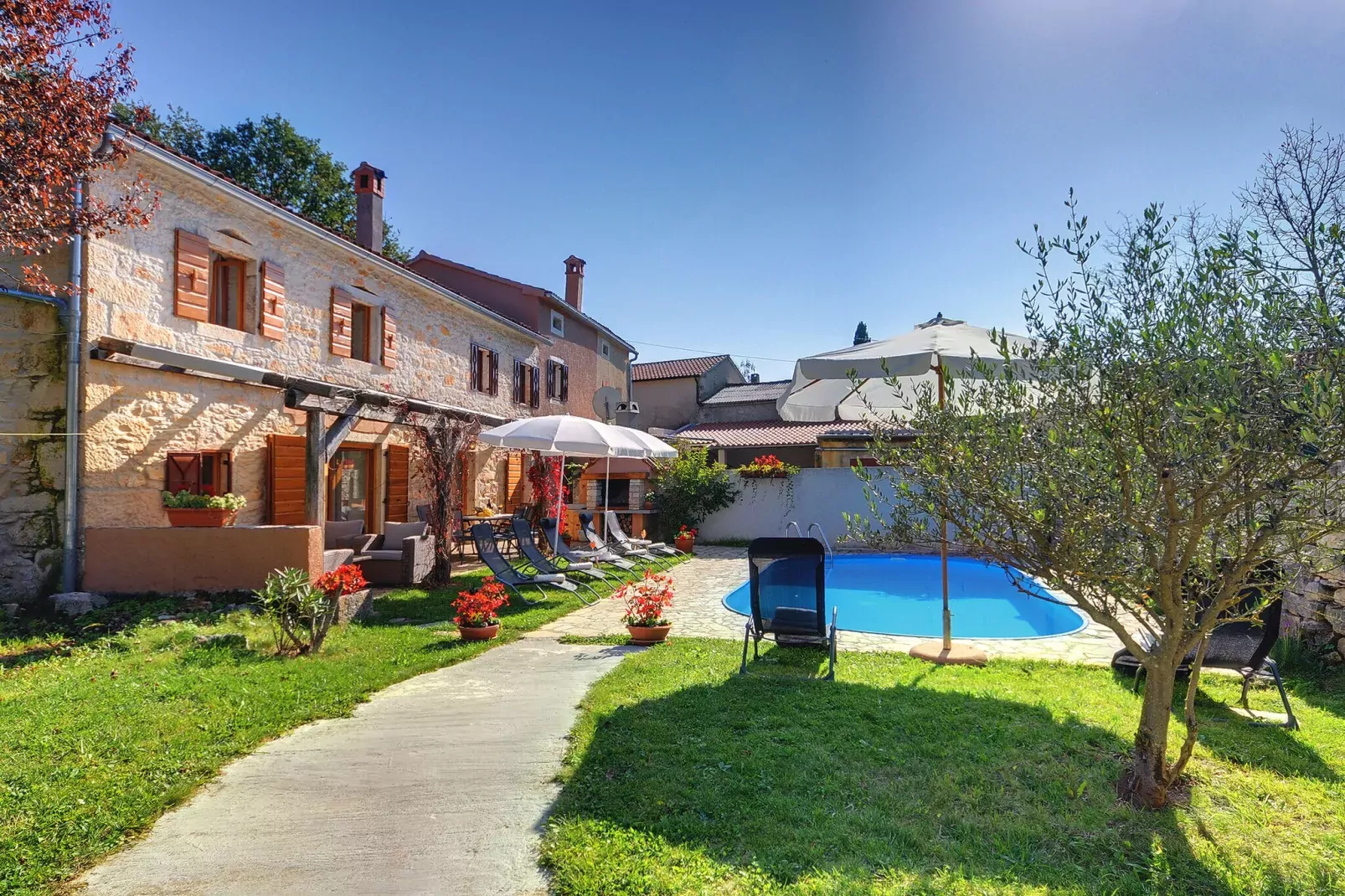 Villa Katarina-Exterior summer