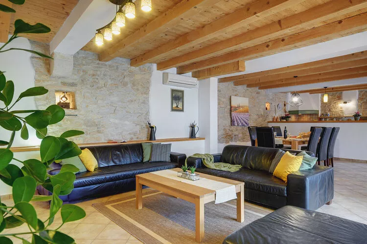 Villa Katarina-Living room