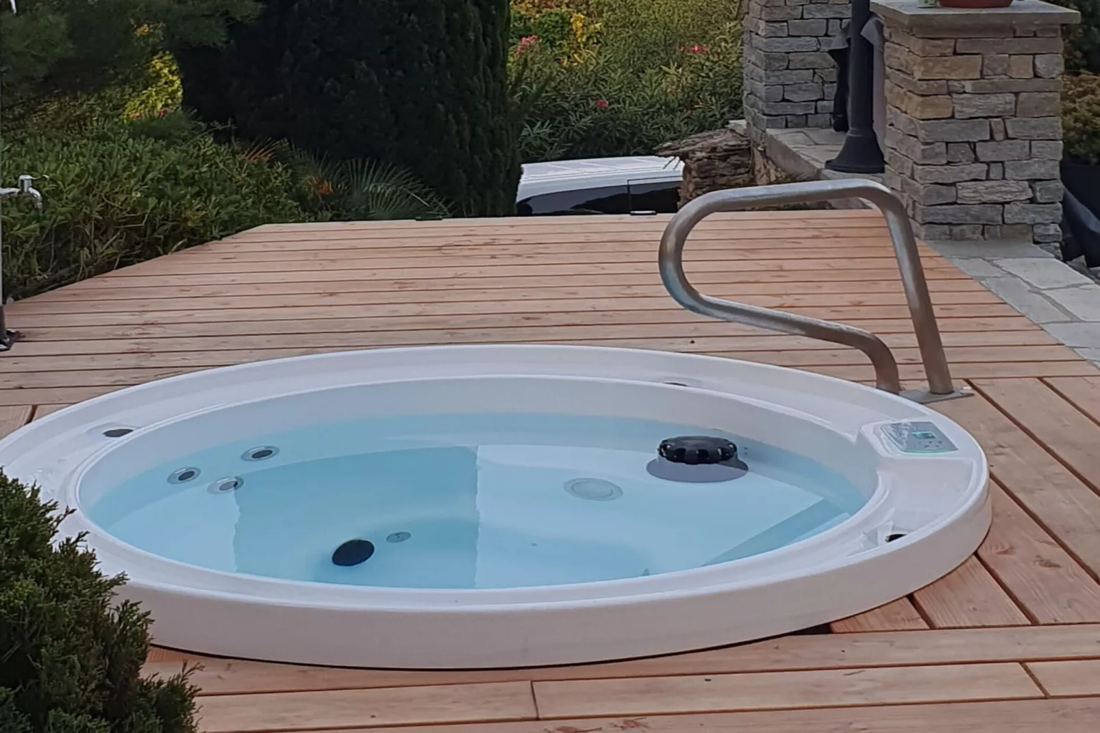 Charmante Villa mit drei Apartments und Meerblick KReidl-Bien-être