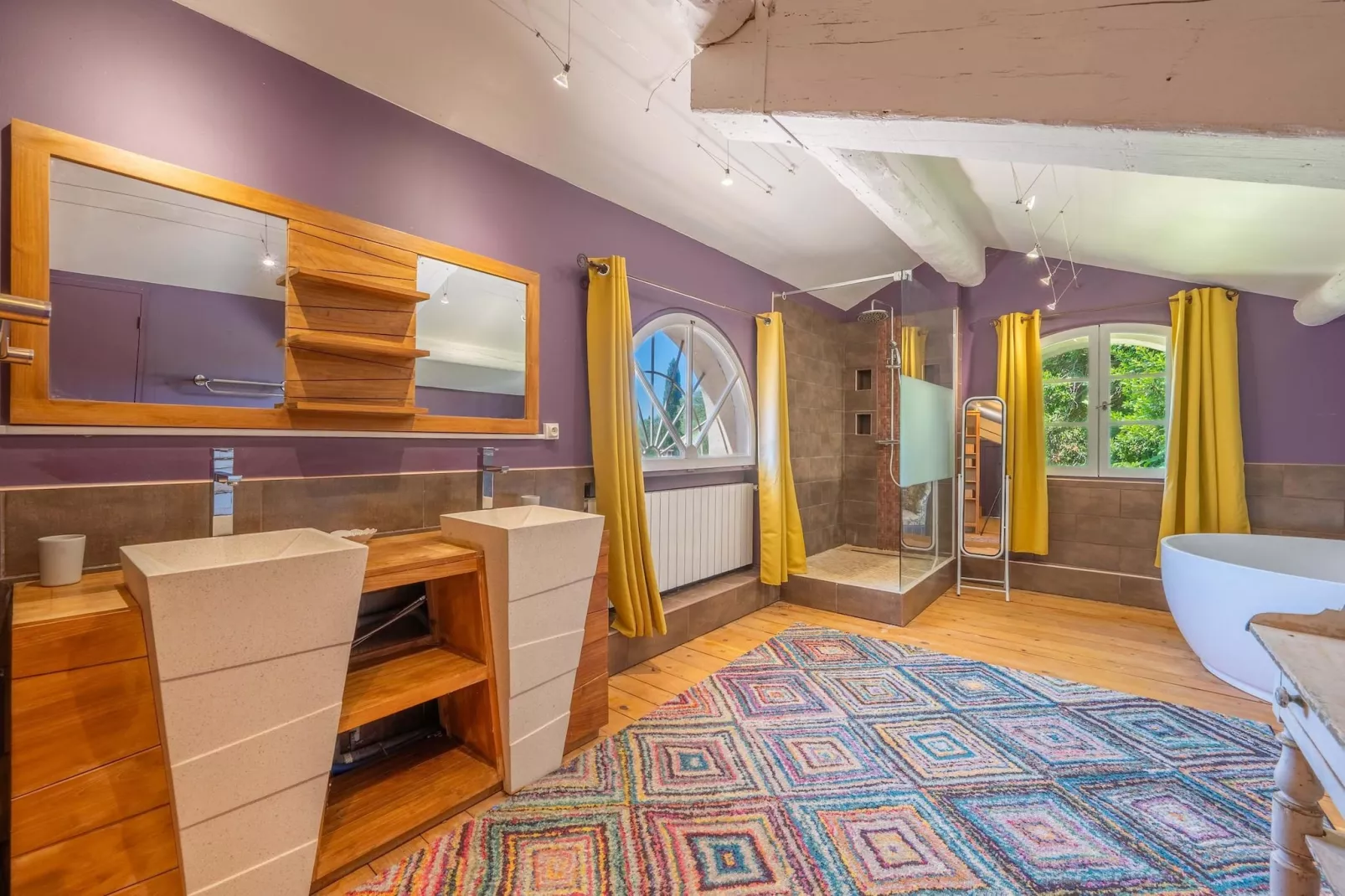 Grand Mas climatisé Arles-Badezimmer