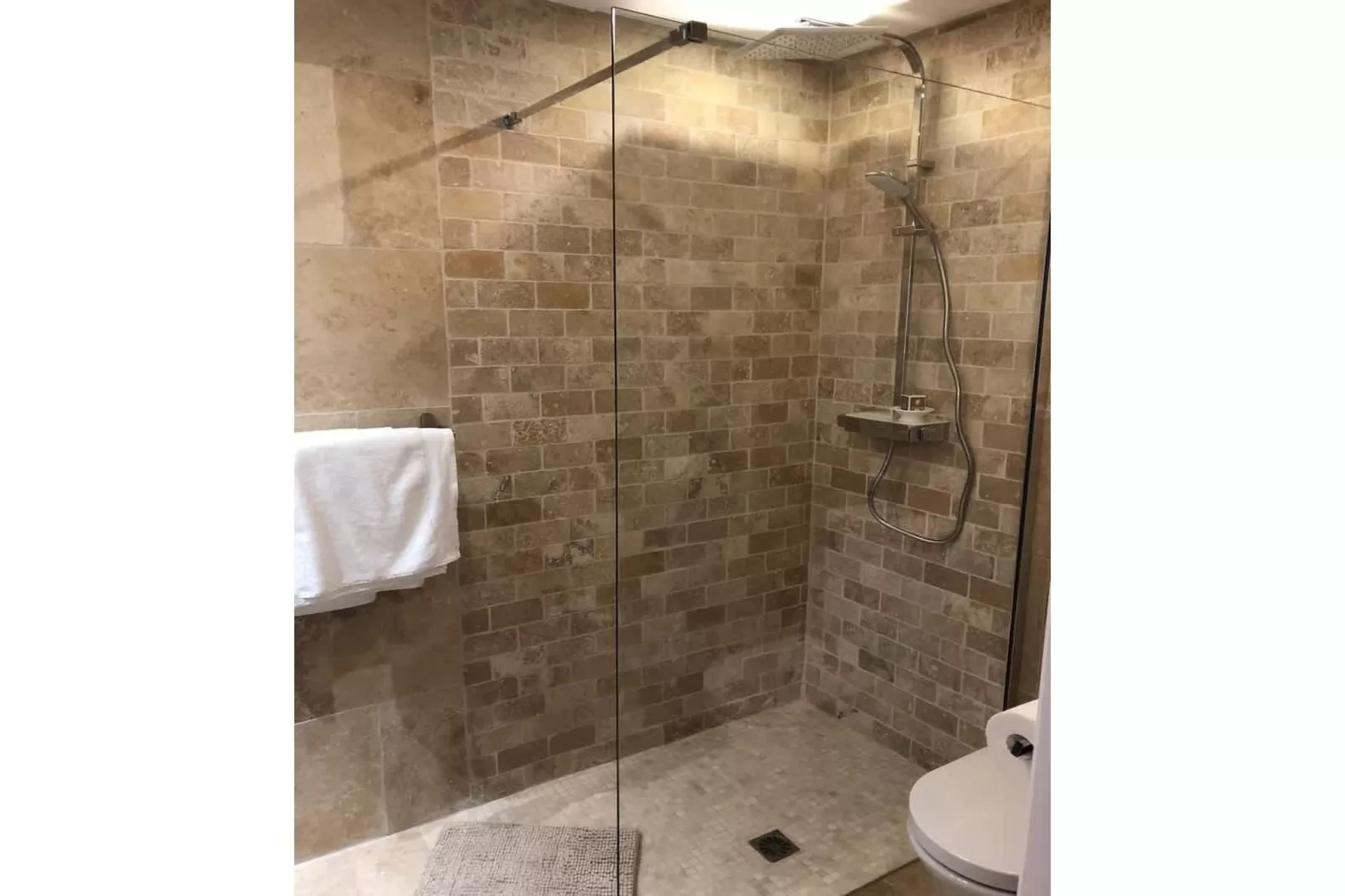 Villa provencale à Murs coeur du Luberon-Bathroom