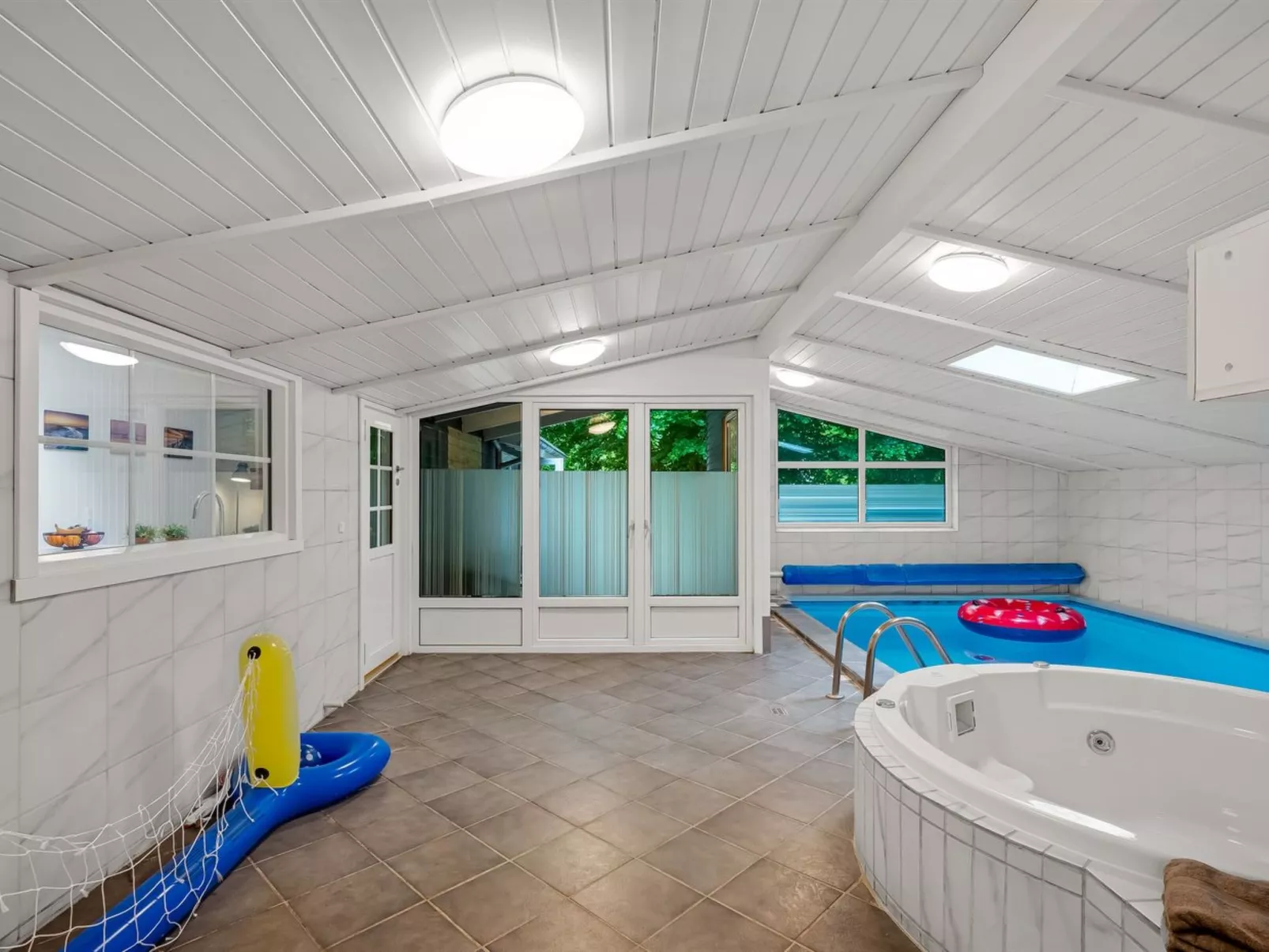 "Mena" - 10km from the sea-Draußen