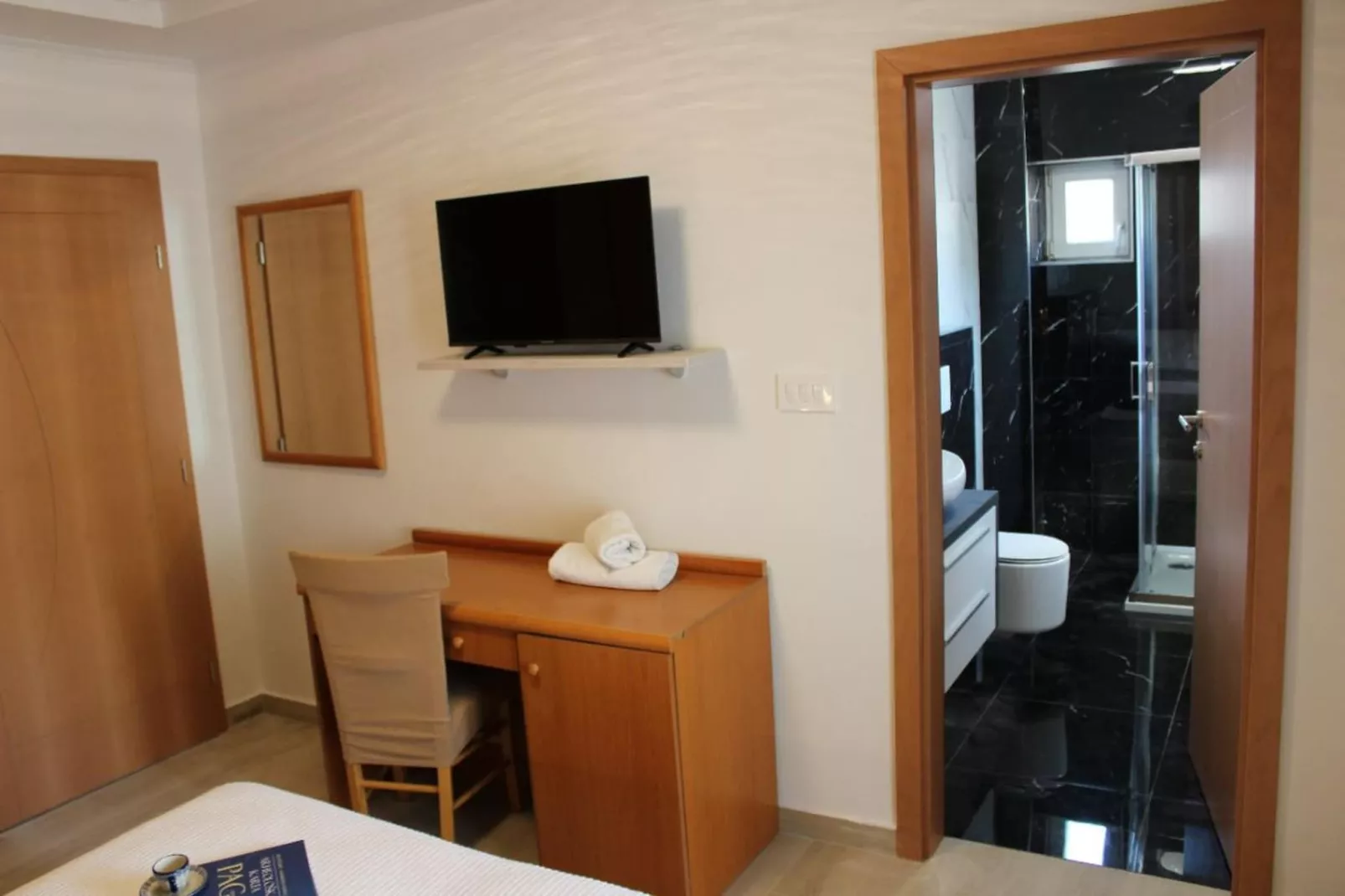 Sv Marija1 - Ferienwohnung 7 - Typ 4plus2 - Badezimmer