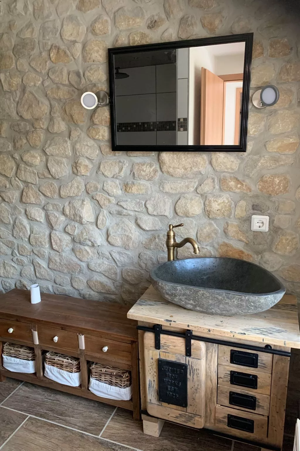 Waldferienhaus Dunja mit Sauna, Whirlpool, direkt am Waldrand, Kletterfelsen - Image-tags.info