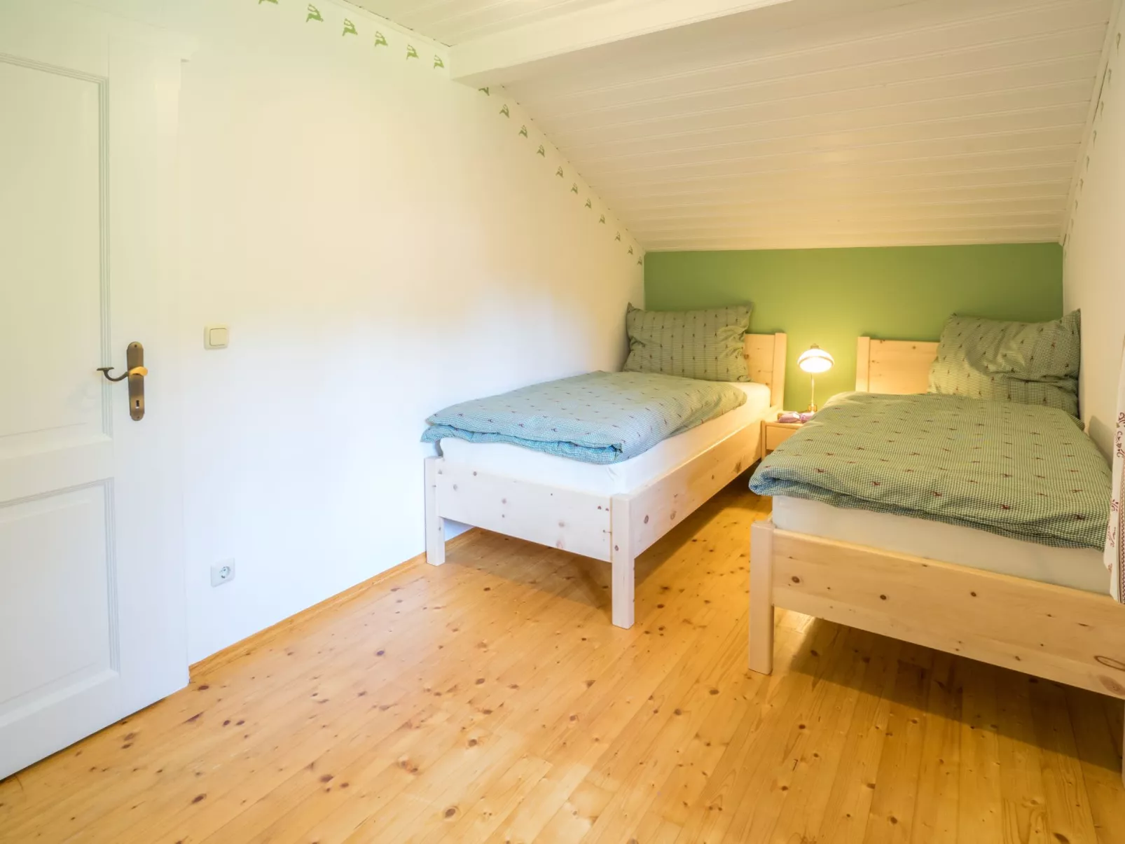 Erhöhte und ruhige Lage am Ortsrand von Bad Aussee - Image-tags.info