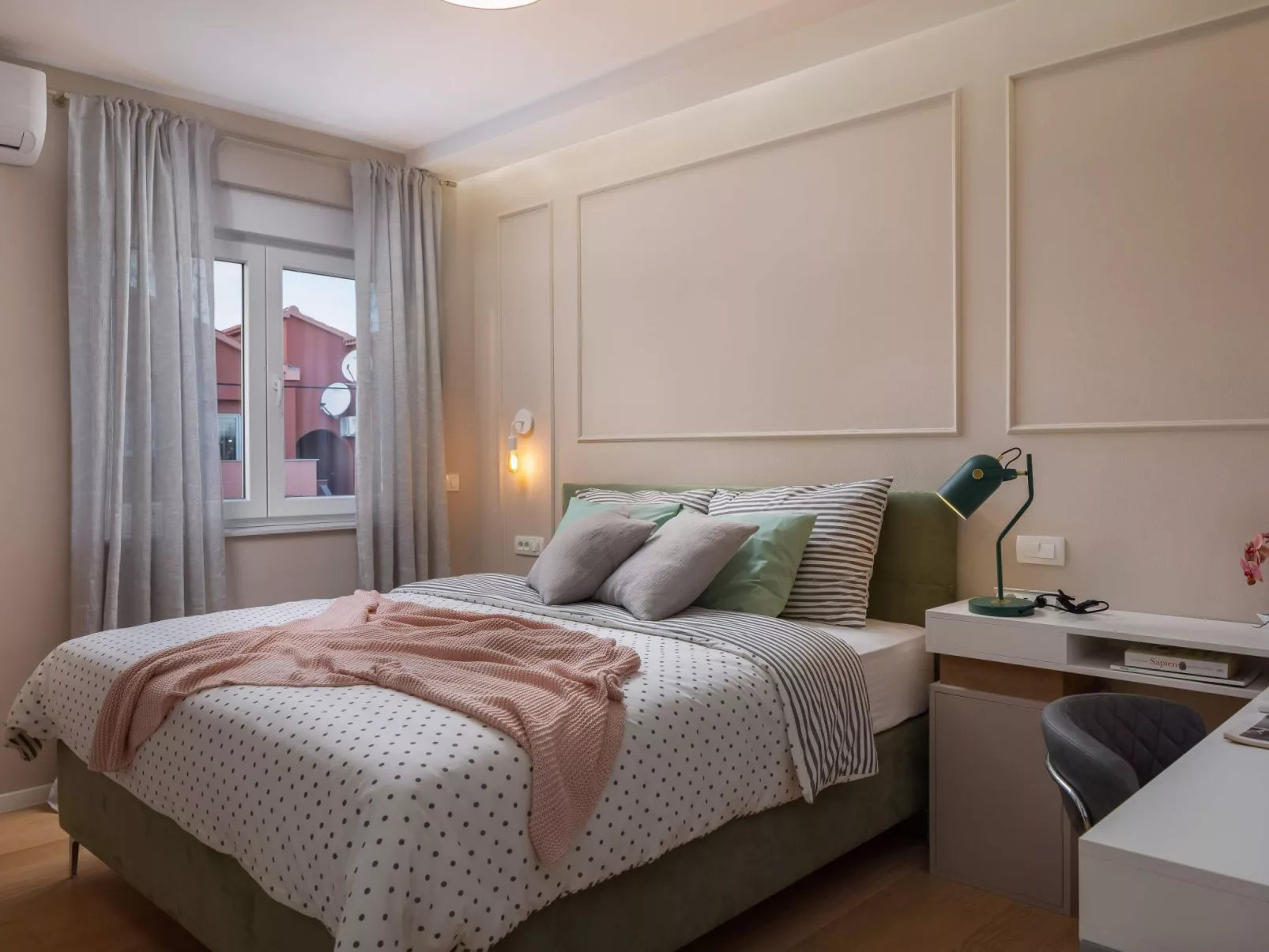 Villa in Strandnähe, Pool, Kinderspielplatz - Image-tags.info