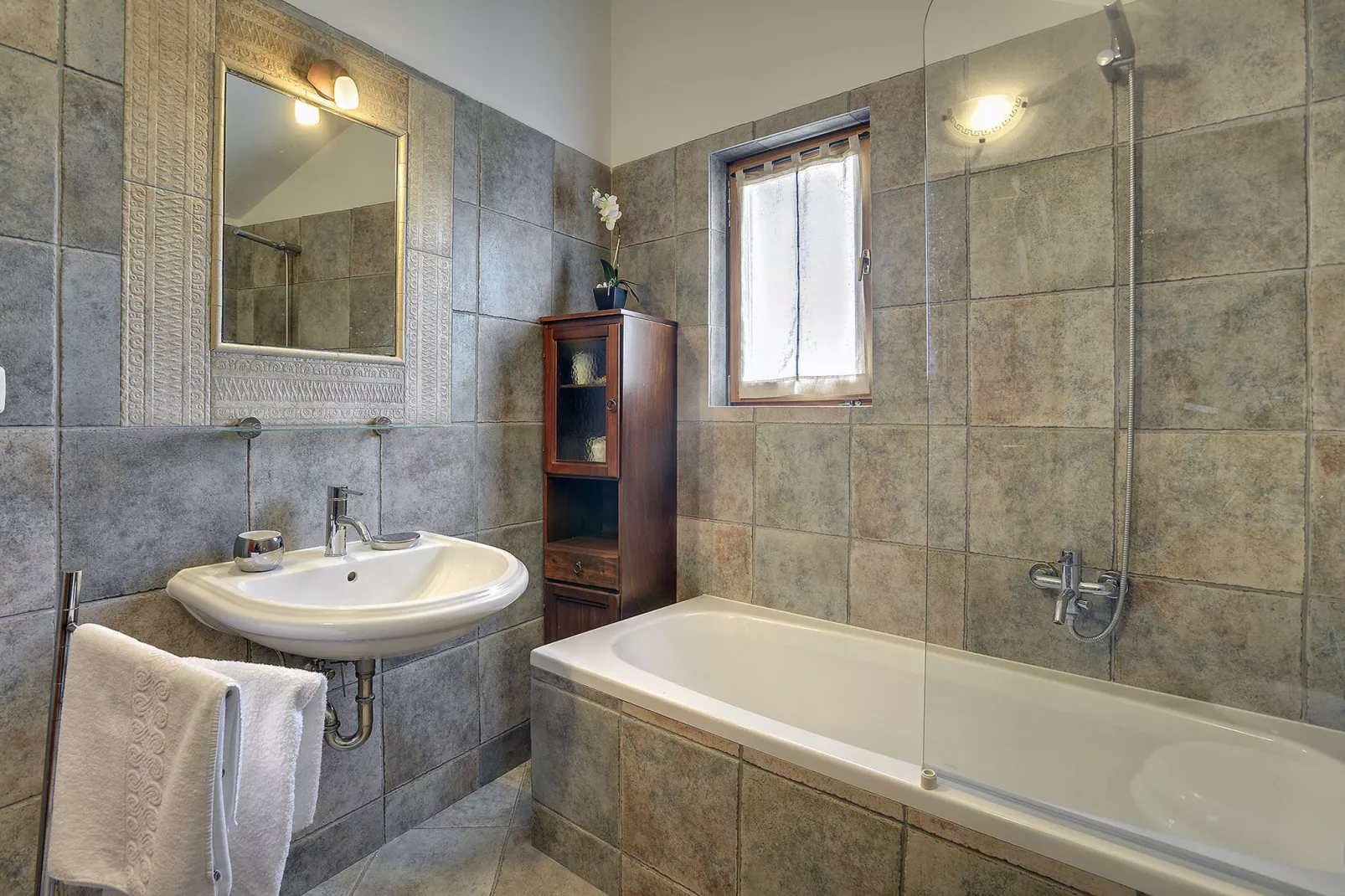 Villa Dea-Bathroom