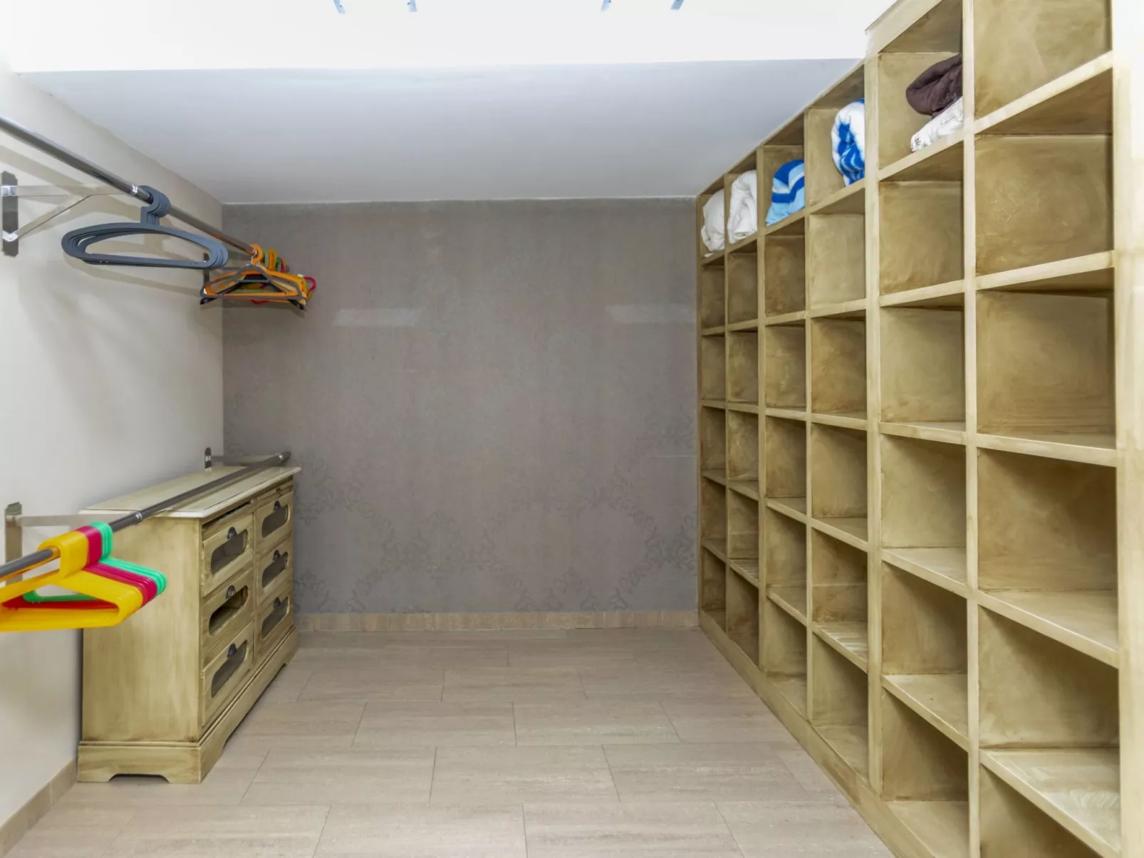 Mas Oliveres - Inside