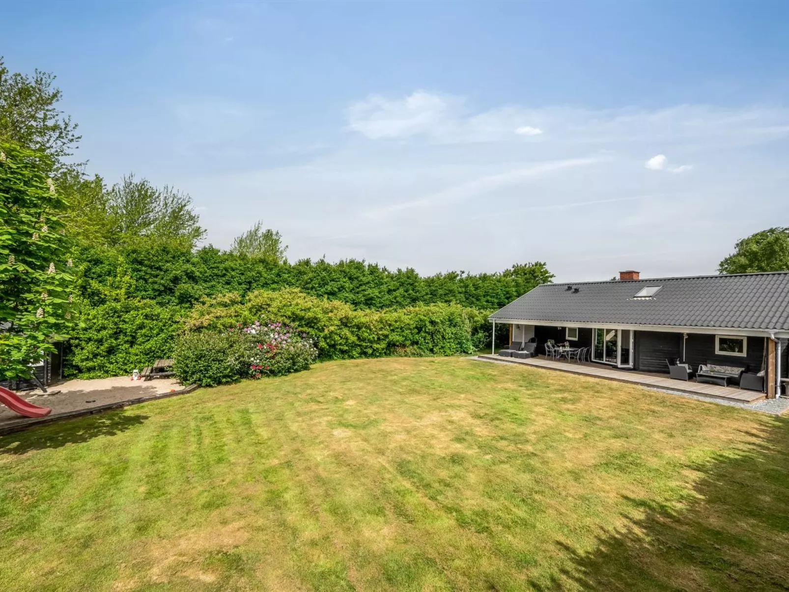 "Yorick" - 350m to the fjord - Outside