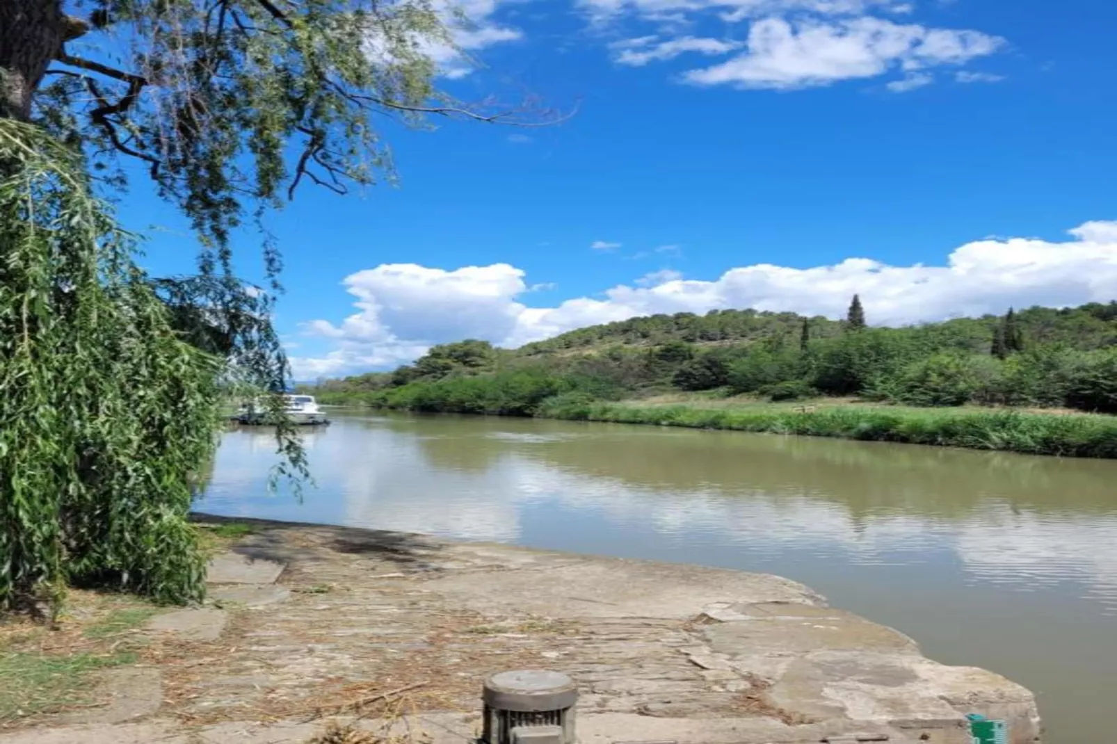 VILLA - FELINES MINERVOIS-Zones été à 5 km