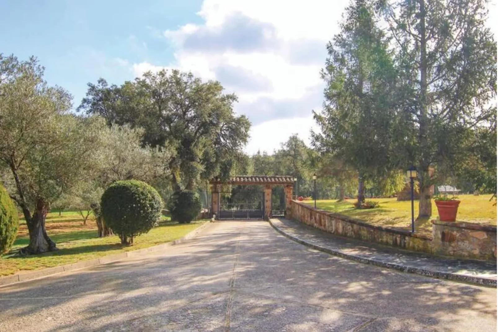 Villa Mas Artigues - Areas within 1km in summer