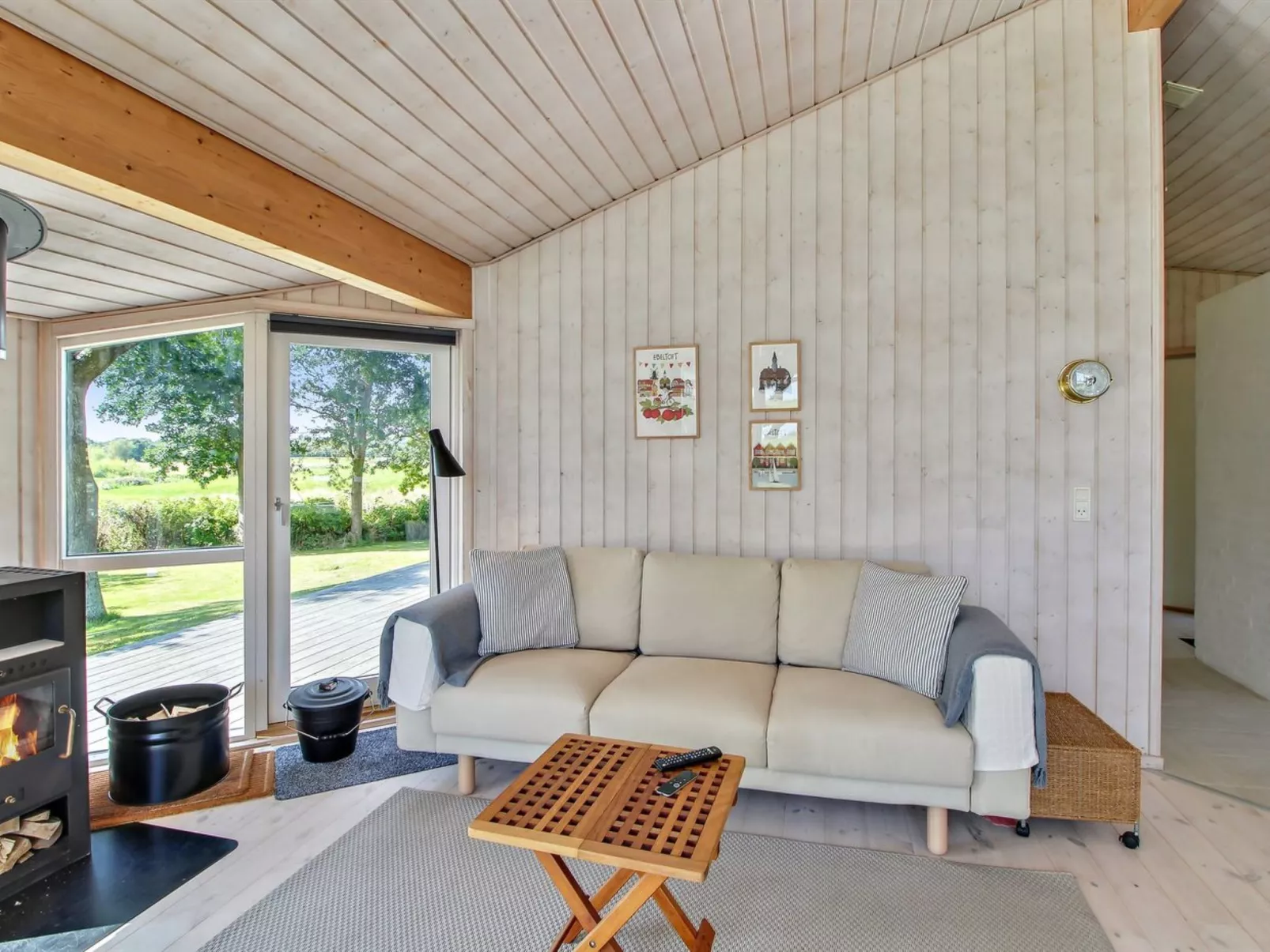 "Lilla" - 120m from the sea - Drinnen