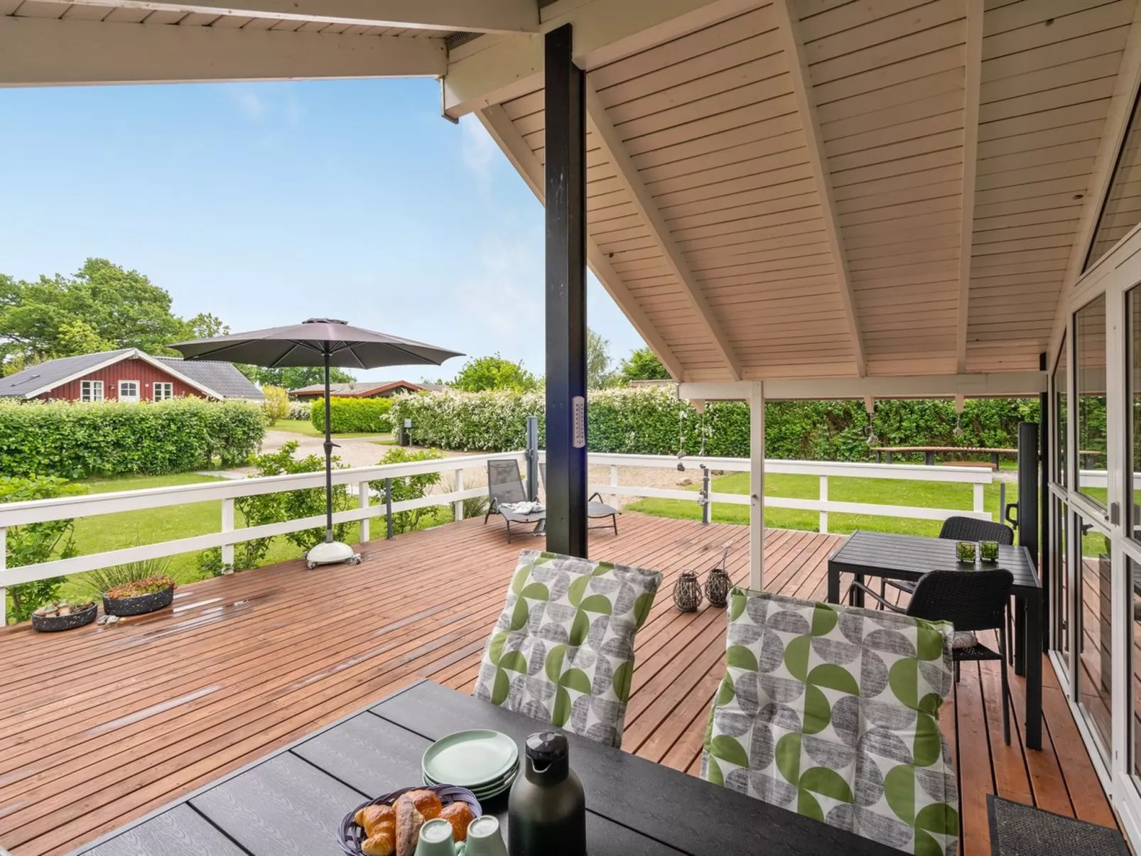 "Flicka" - 275m from the sea-Draußen