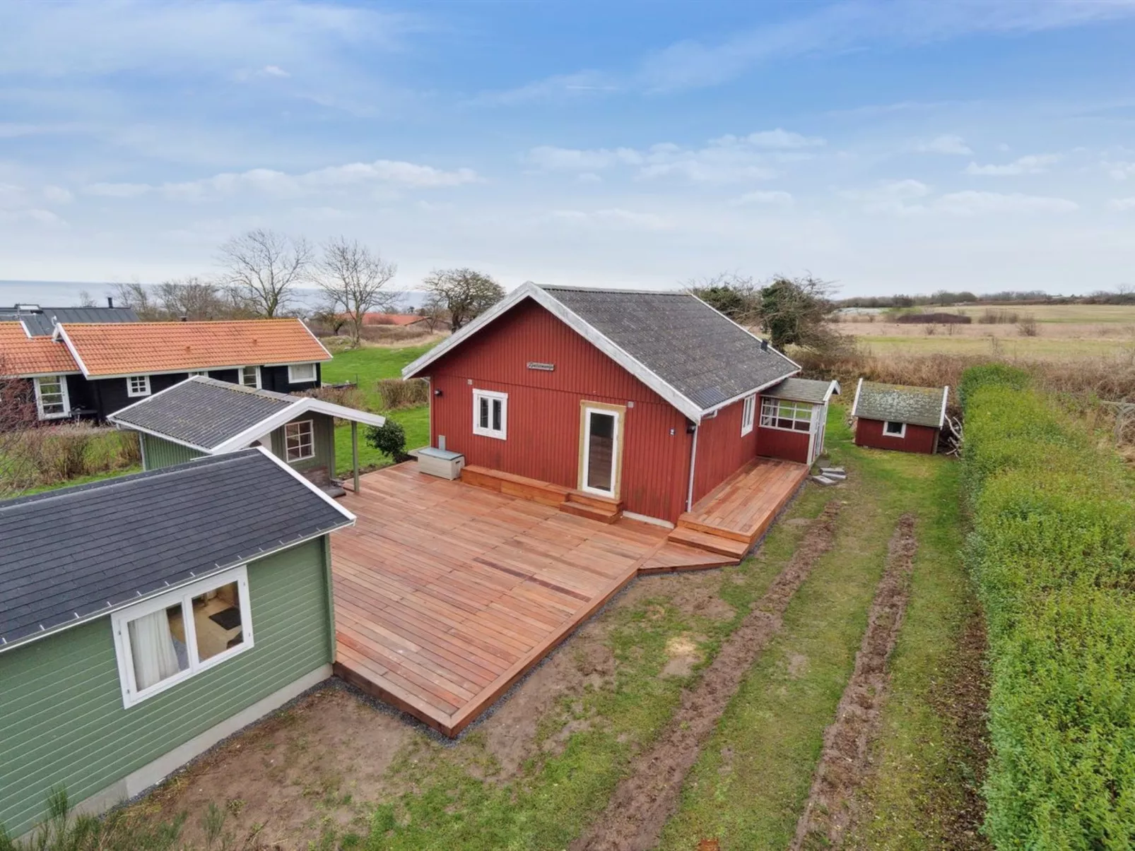 "Marlies" - 300m from the sea - Outside