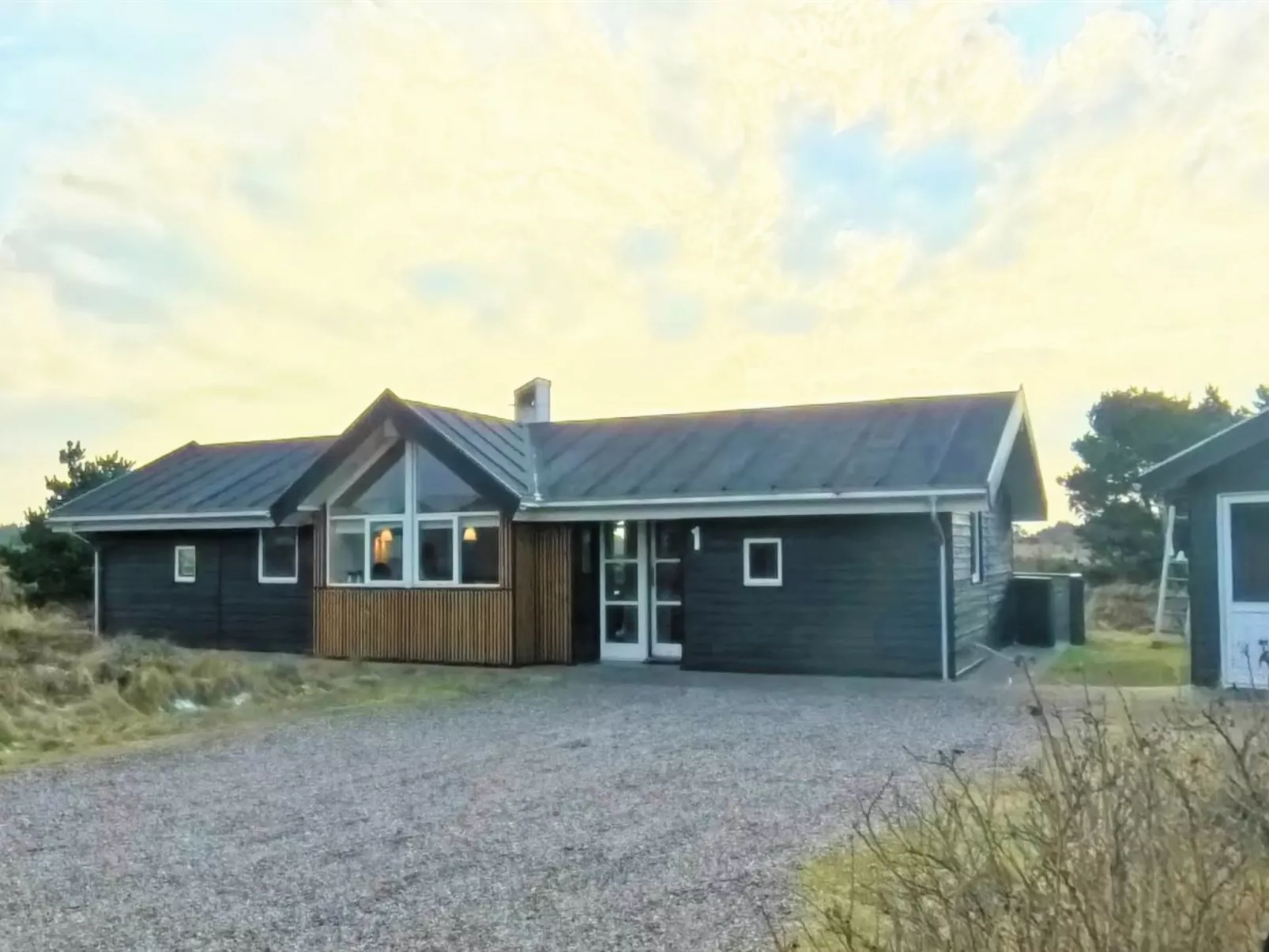 "Thrugils" - 800m from the sea-Outside