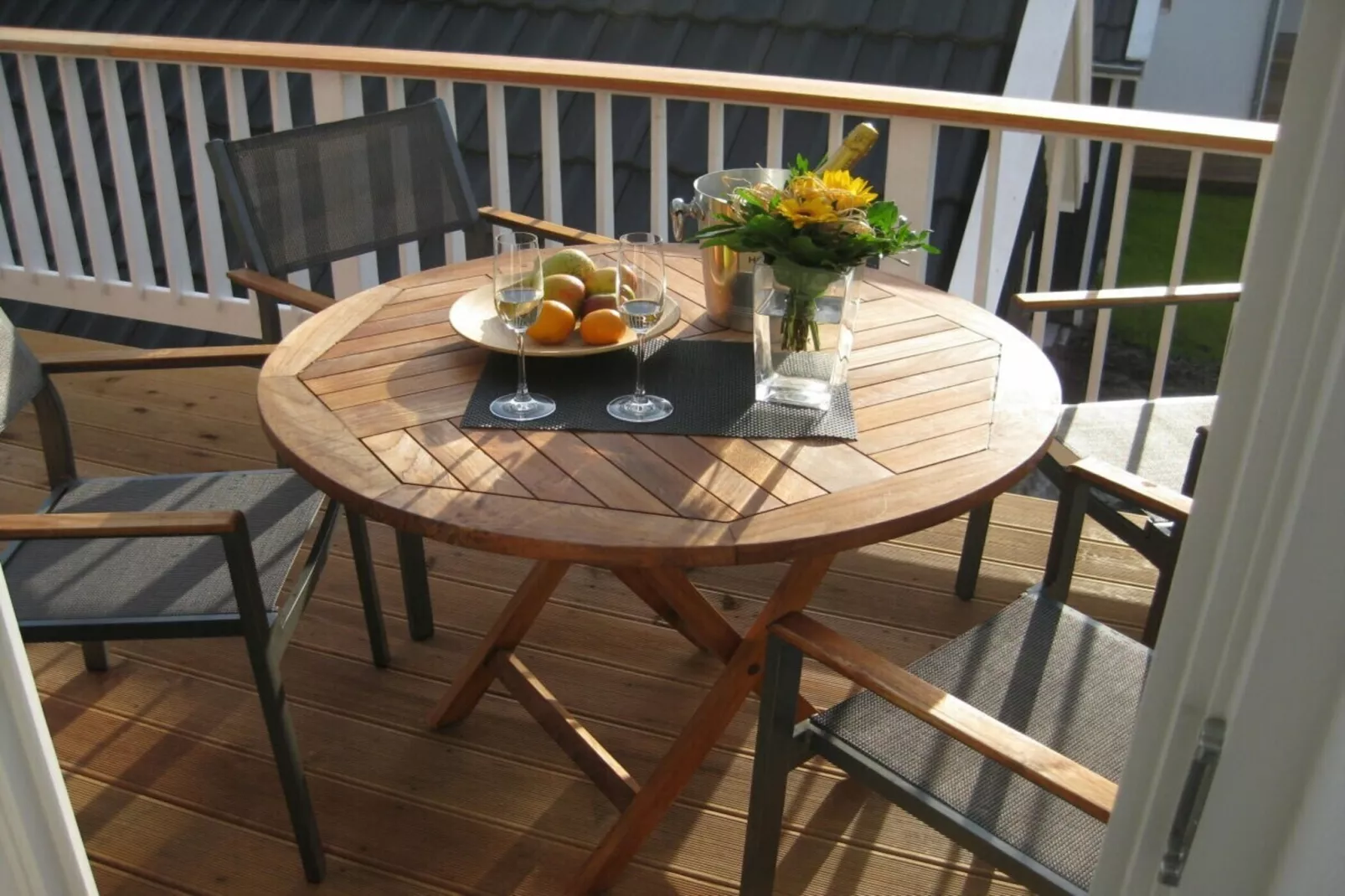 47500-Terrace balcony