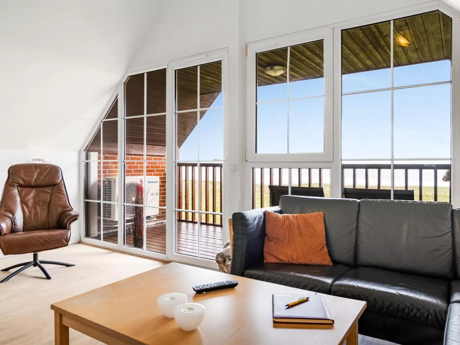 "Auwe" - 3.5km from the sea-Drinnen