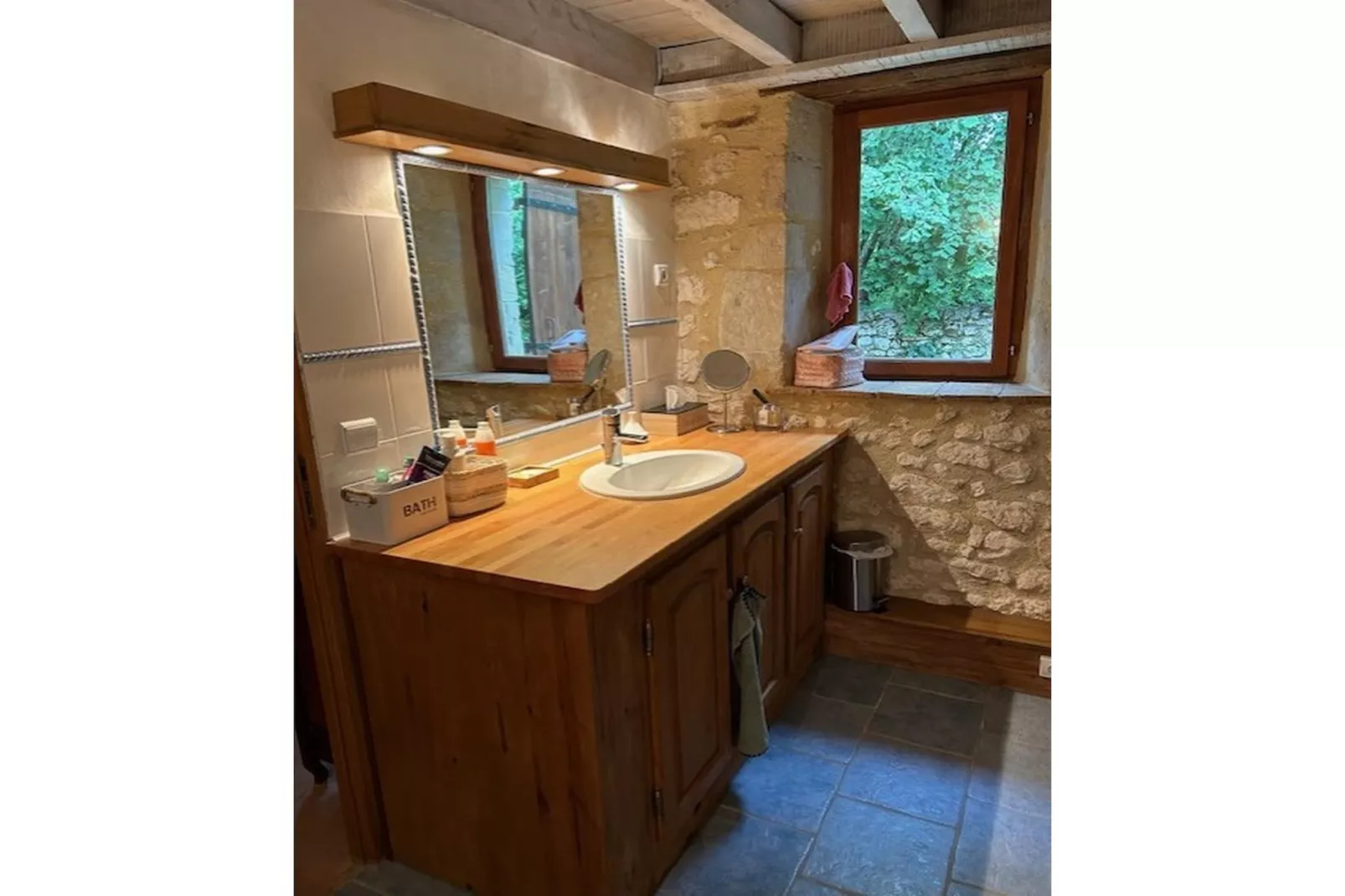 Villa Pardaillan-Salle de bain