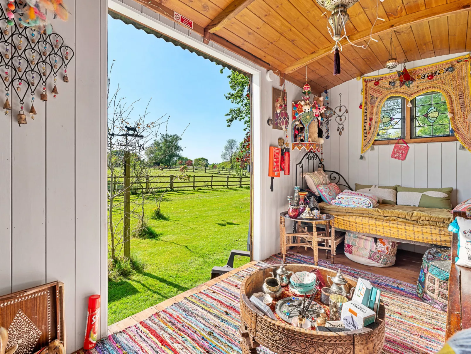 Shepherd's Hut at Hilltop Farm - Inside