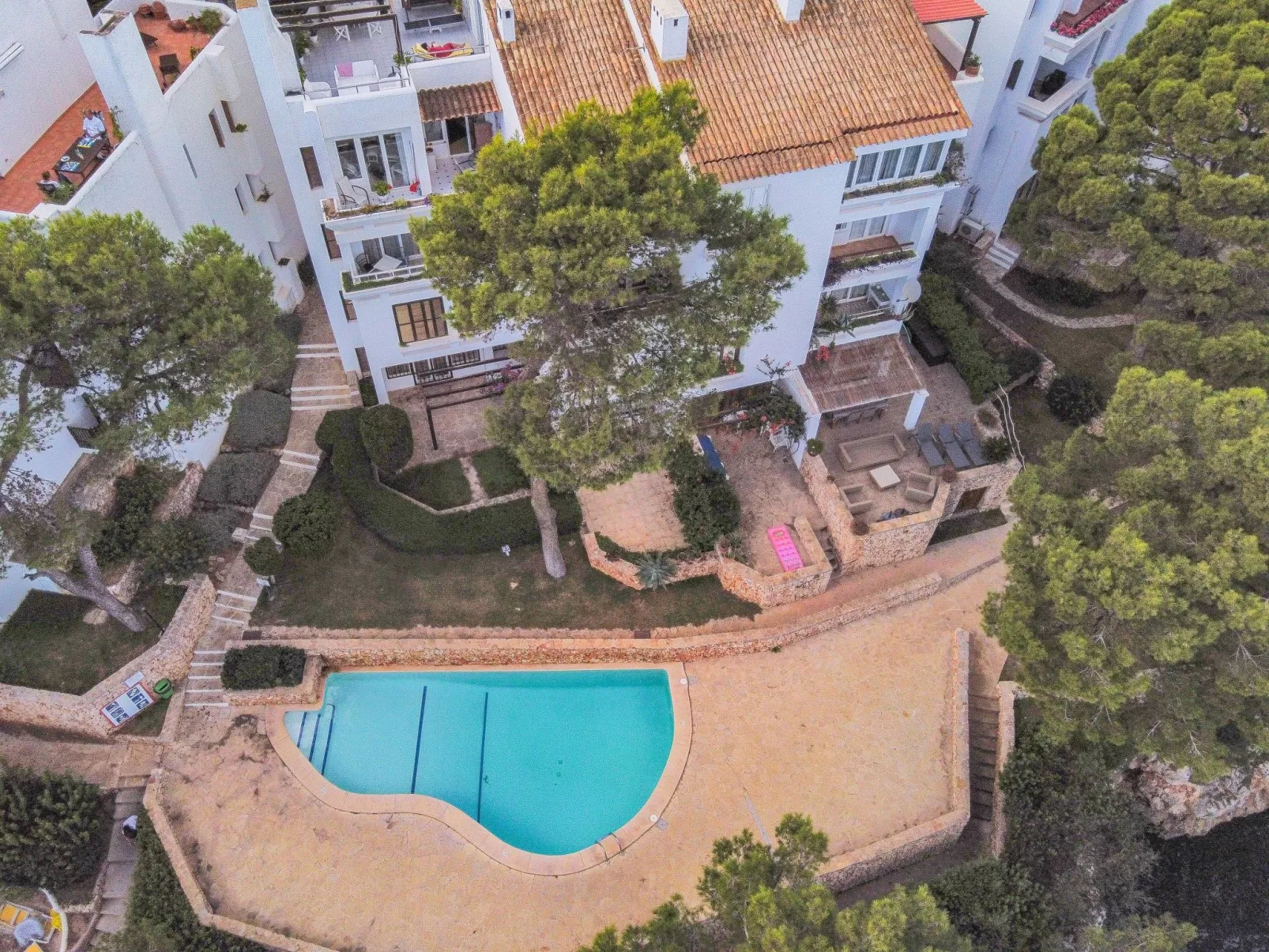 Neu renoviertes, modernes Apartment für 4 Personen, direkt an der Cala Ferrera - Draußen