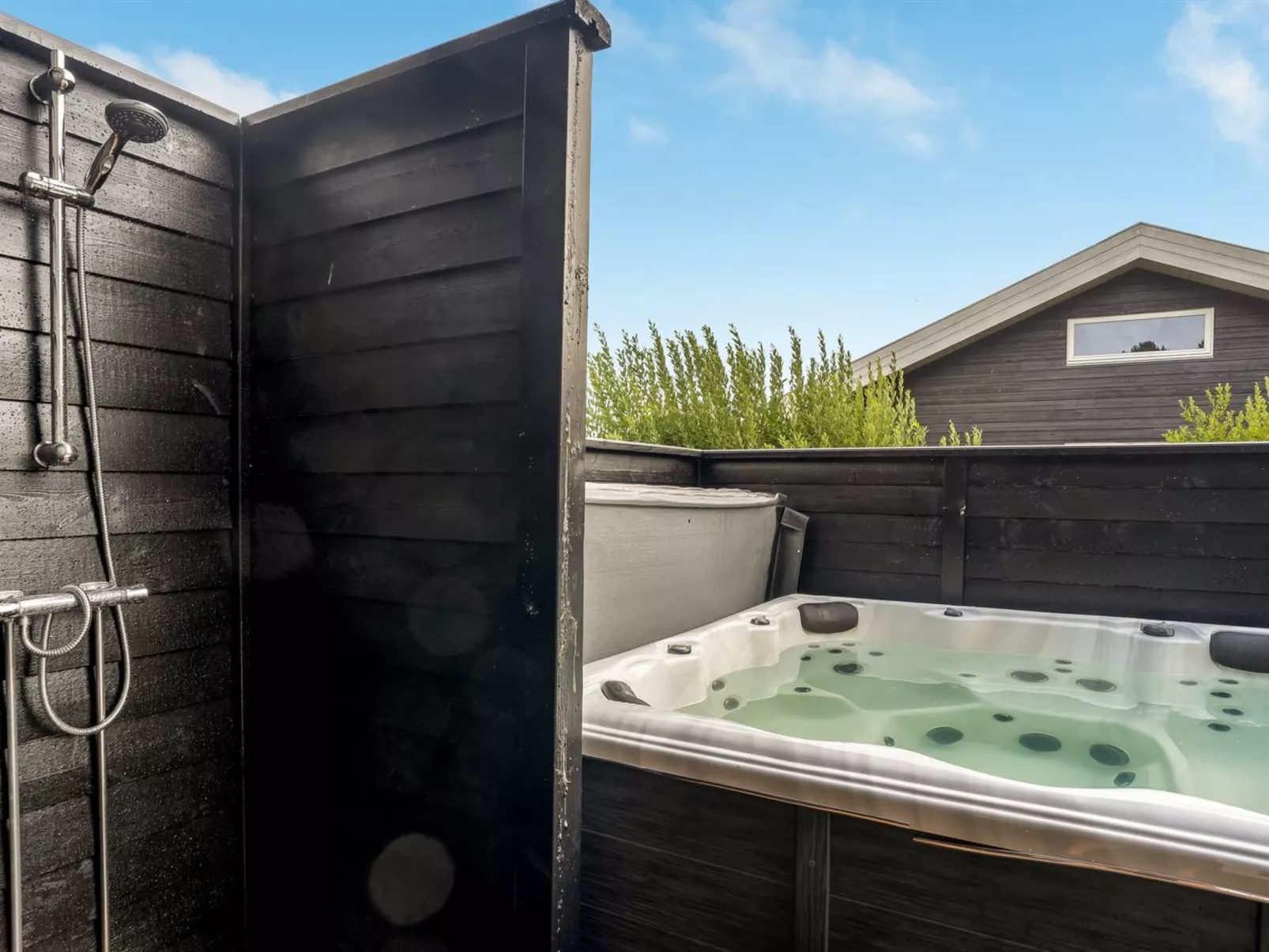 "Alisa" - 1.9km from the sea - Inside