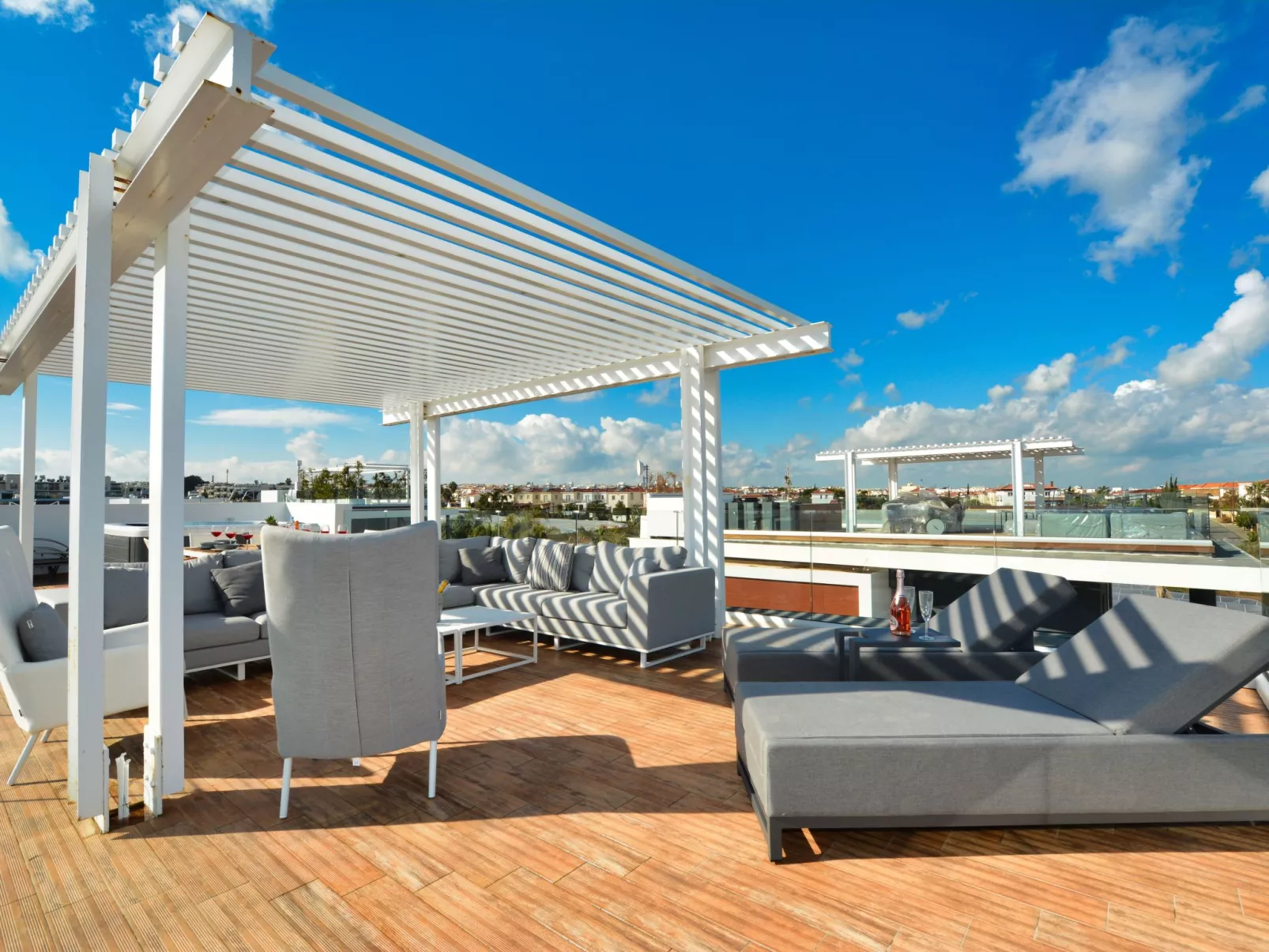 Protaras Ferienvilla mit privatem Pool, Whirlpool - Image-tags.info