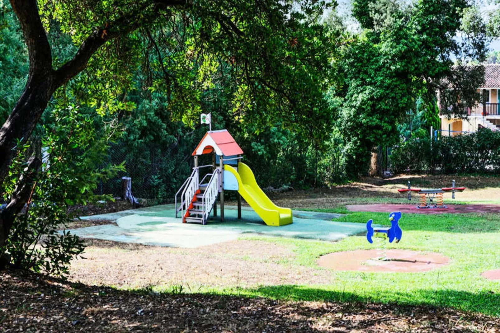 Résidence Les Parcs de Grimaud - maeva Home - Garten Sommer