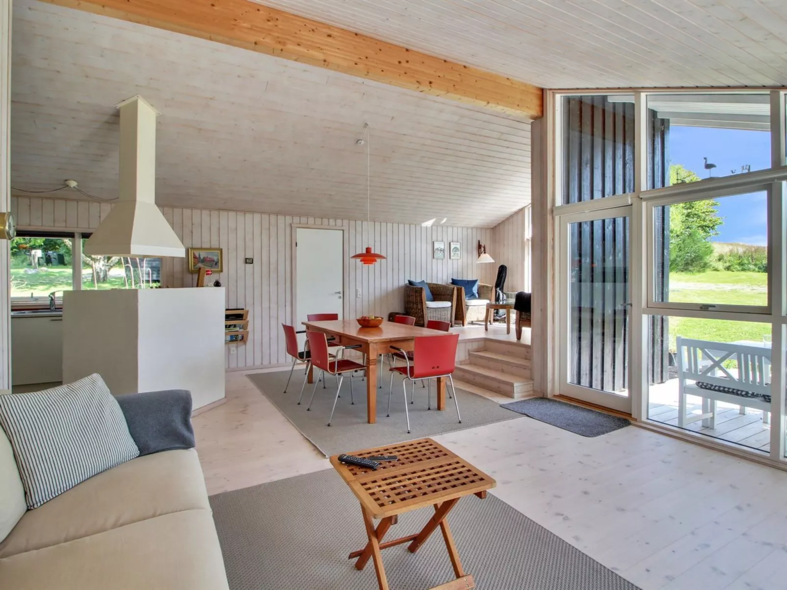 "Lilla" - 120m from the sea - Drinnen