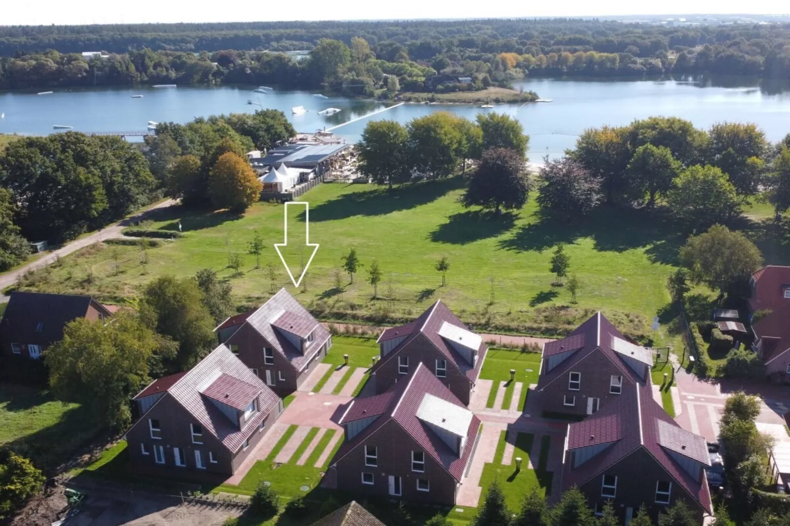 430497-Exterior in summer