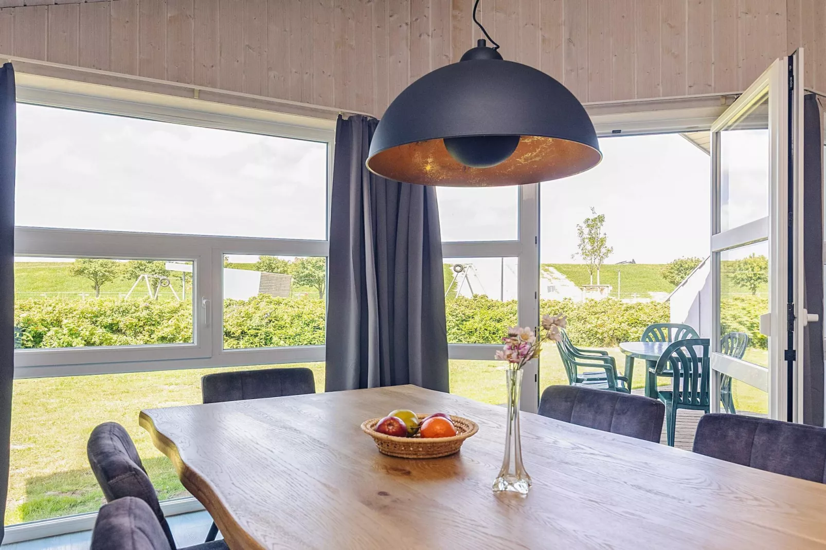 4 Sterne Ferienhaus in FRIEDRICHKOOG-Innenbereich