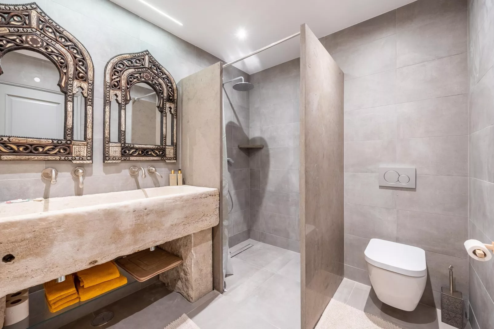 Surga - Salle de bain