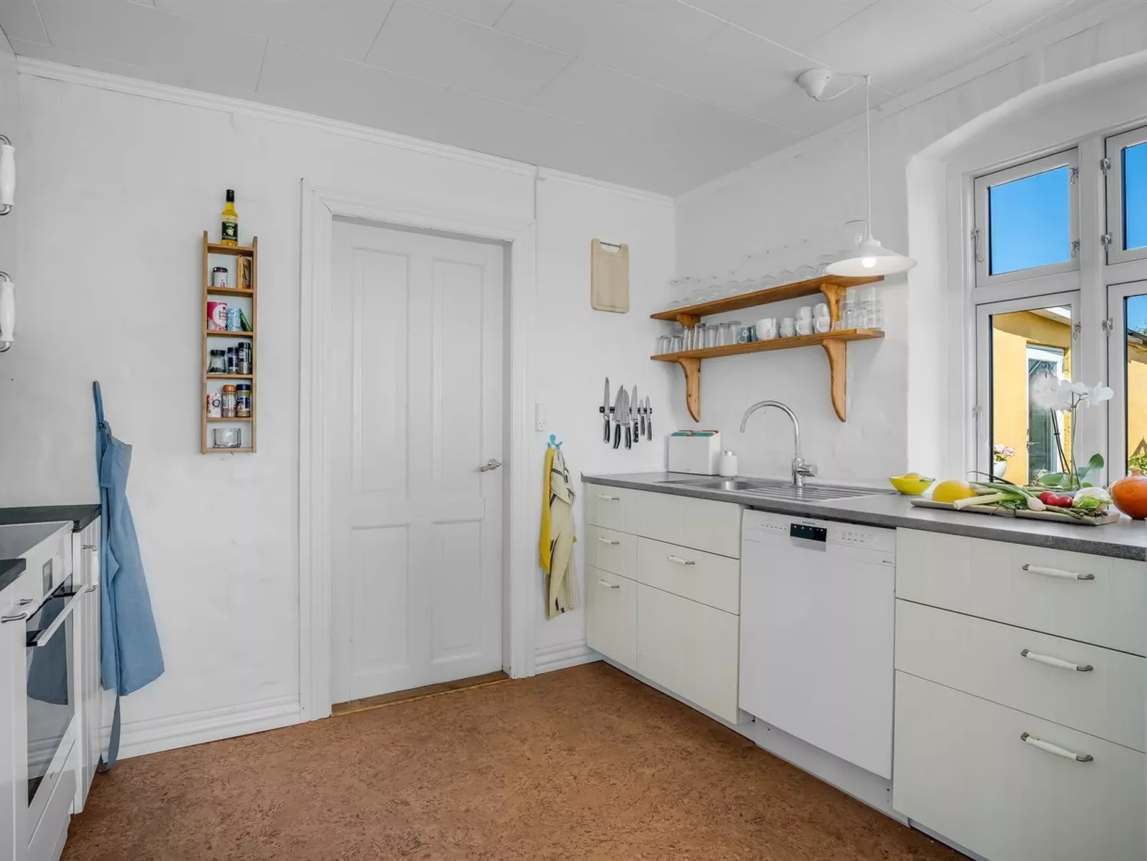 "Jurien" - 50m to the fjord - Inside