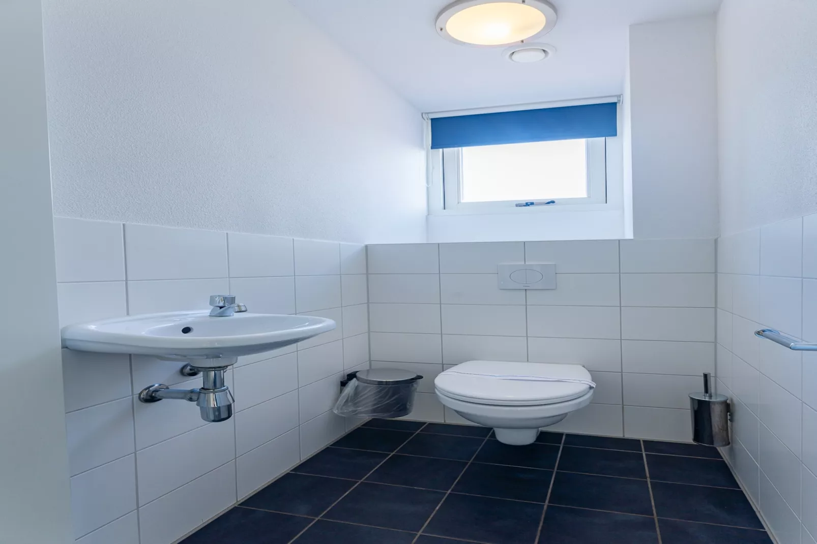 Zonnedorp 1 Solskin Renesse | Beach Holiday in Modern Holiday Home - Bathroom