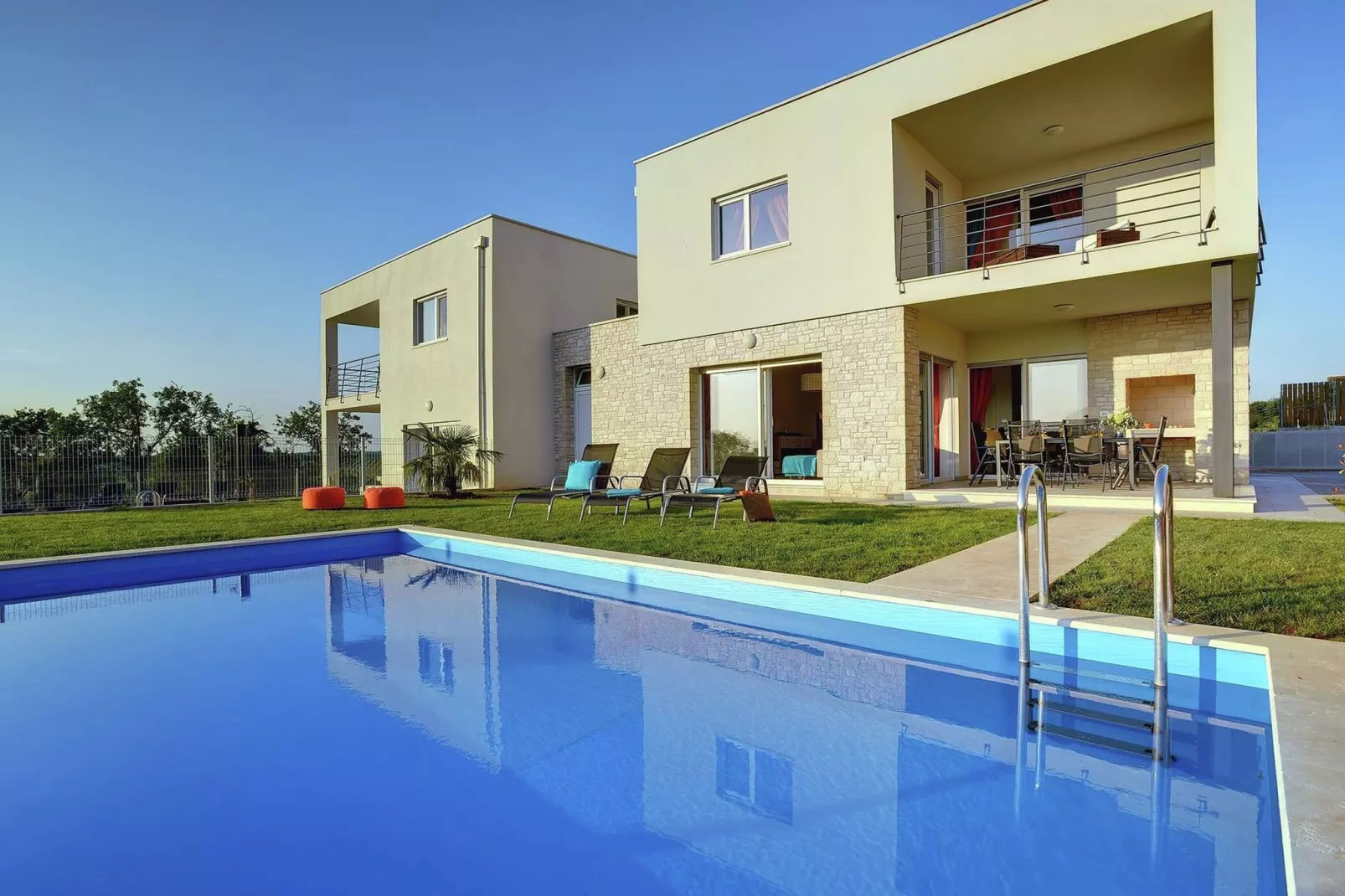 Villa Sky Dream-Exterior summer