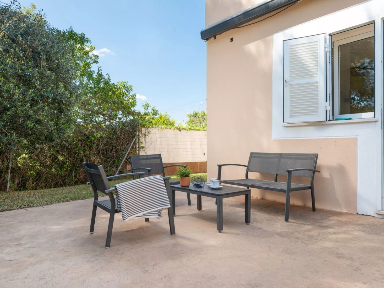 Haus mit Garten und Seeblick in Port d'Alcúdia - Image-tags.info