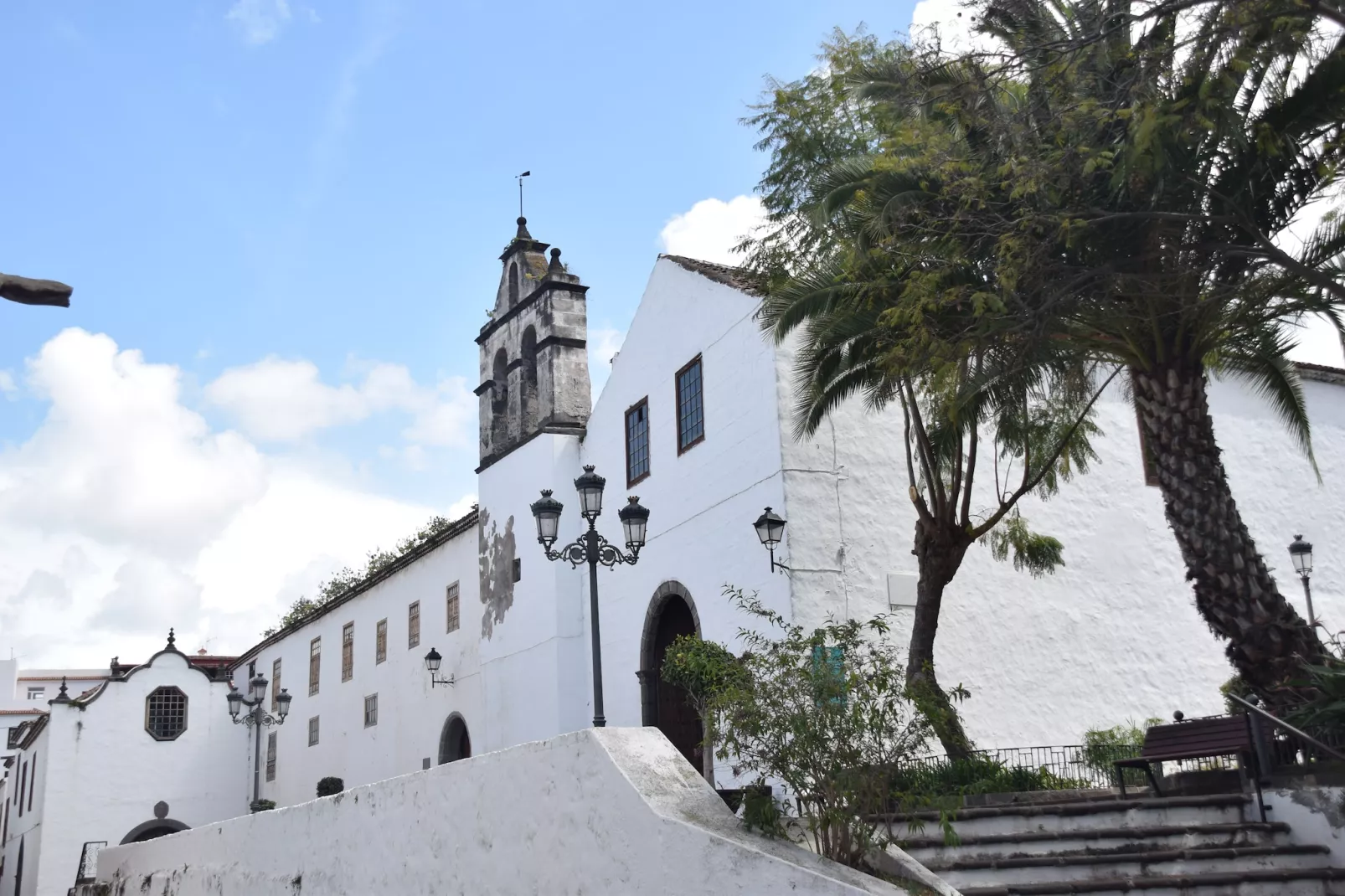 Apartamentos Monasterio de San Antonio 1 - Areas within 1km in summer